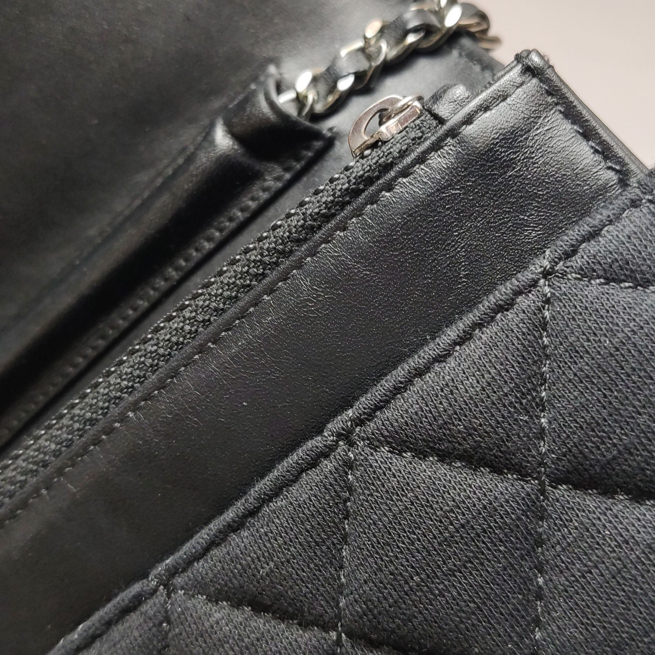 Chanel Chanel Women os Crossbody Bags Size ONE SIZE - 14 Thumbnail