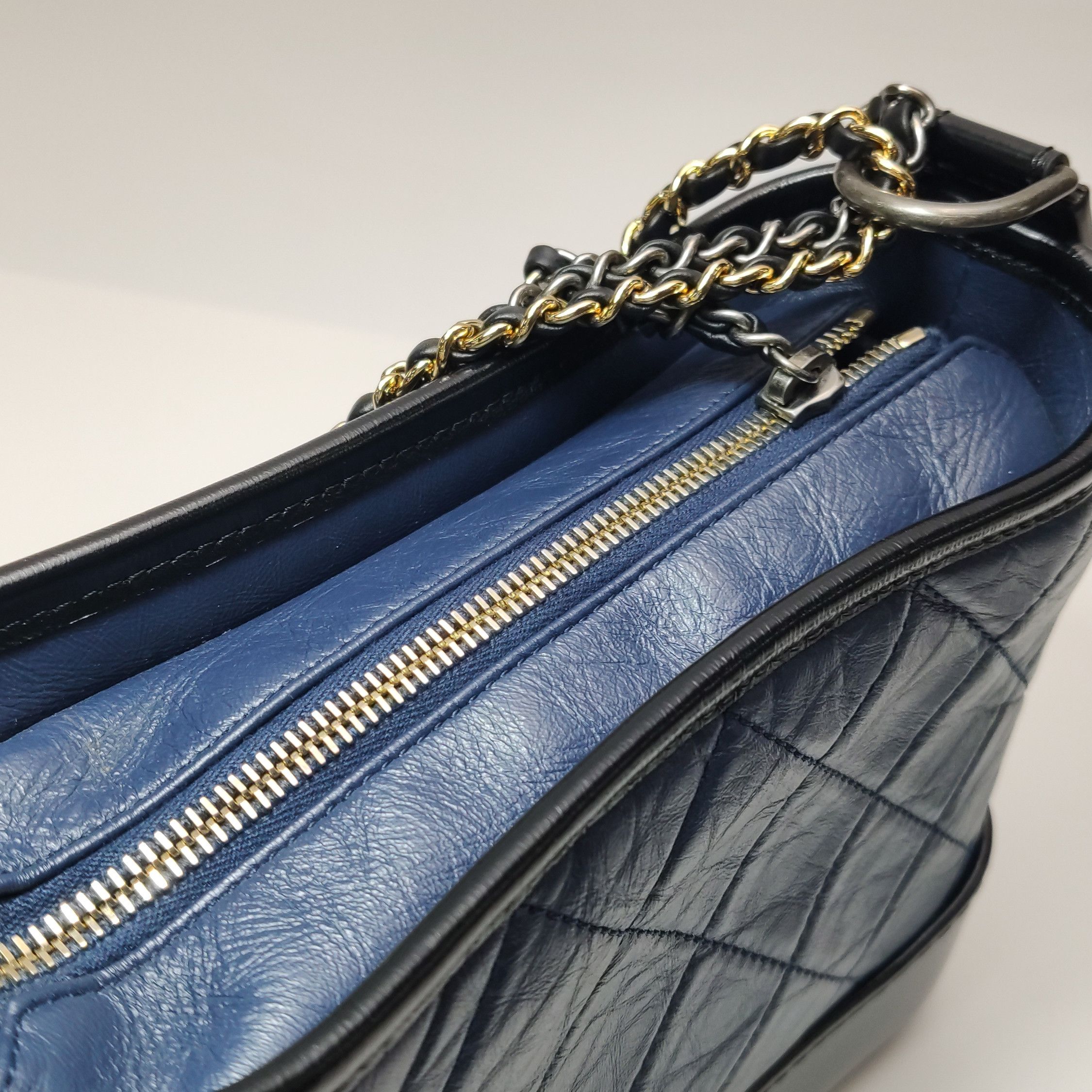Chanel Chanel Women os Crossbody Bags Size ONE SIZE - 22 Thumbnail