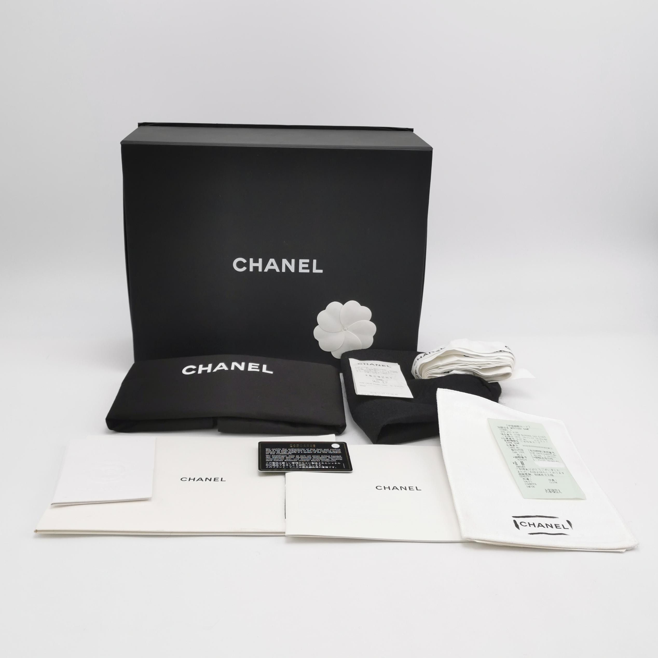 Chanel Chanel Women os Shoulder Bags Size ONE SIZE - 9 Thumbnail
