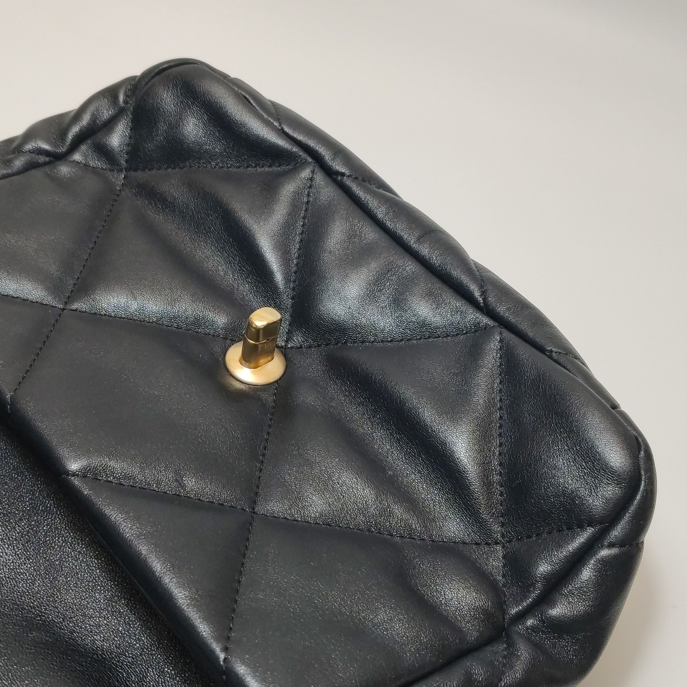Chanel Chanel Women os Shoulder Bags Size ONE SIZE - 23 Thumbnail