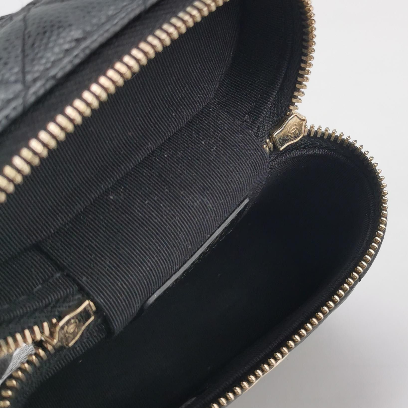 Chanel Chanel Women os Crossbody Bags Size ONE SIZE - 7 Thumbnail