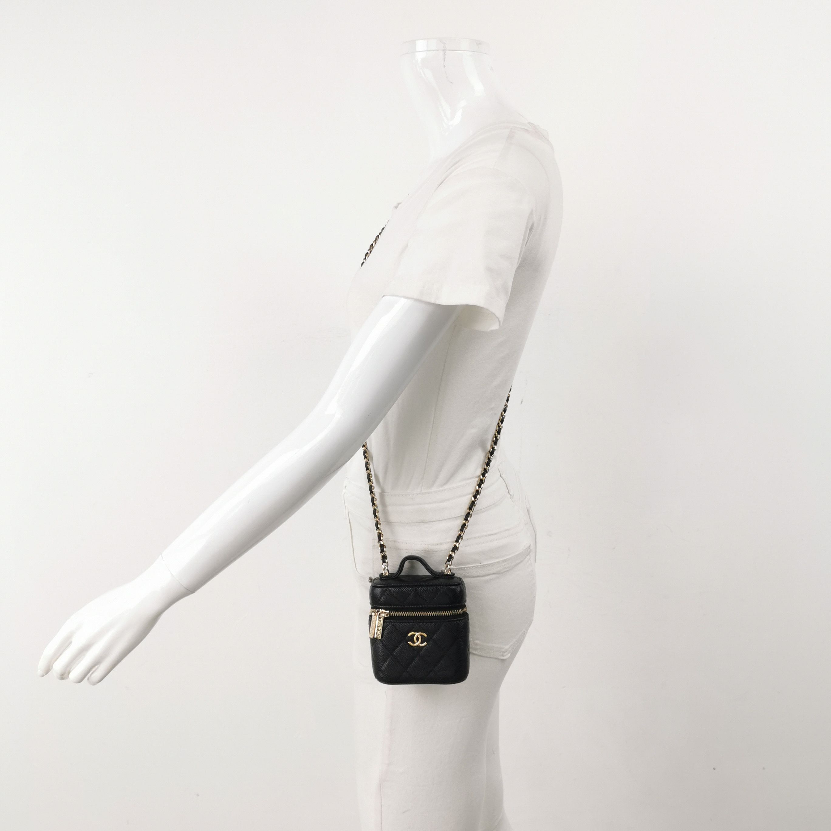 Chanel Chanel Women os Crossbody Bags Size ONE SIZE - 2 Thumbnail