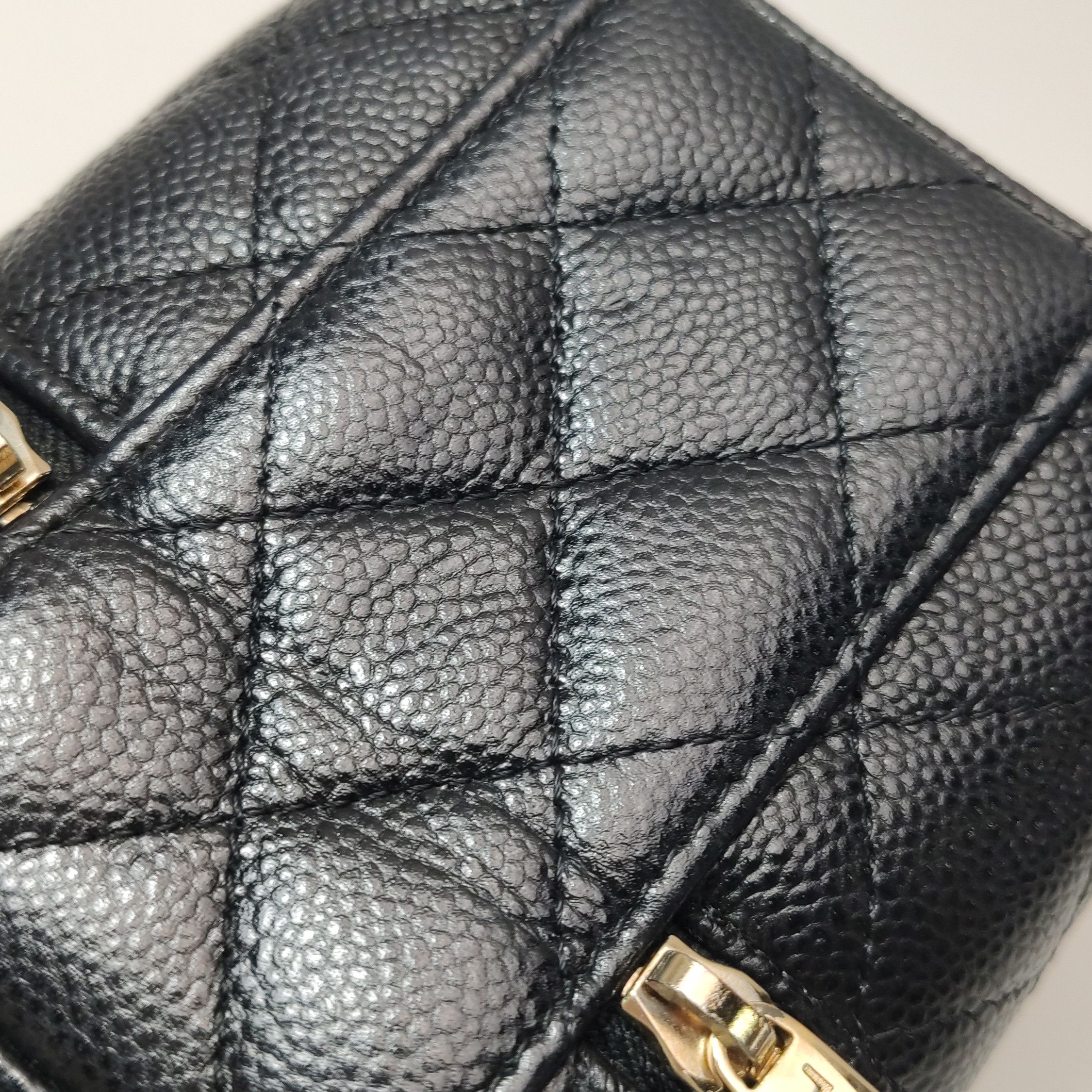 Chanel Chanel Women os Crossbody Bags Size ONE SIZE - 15 Thumbnail