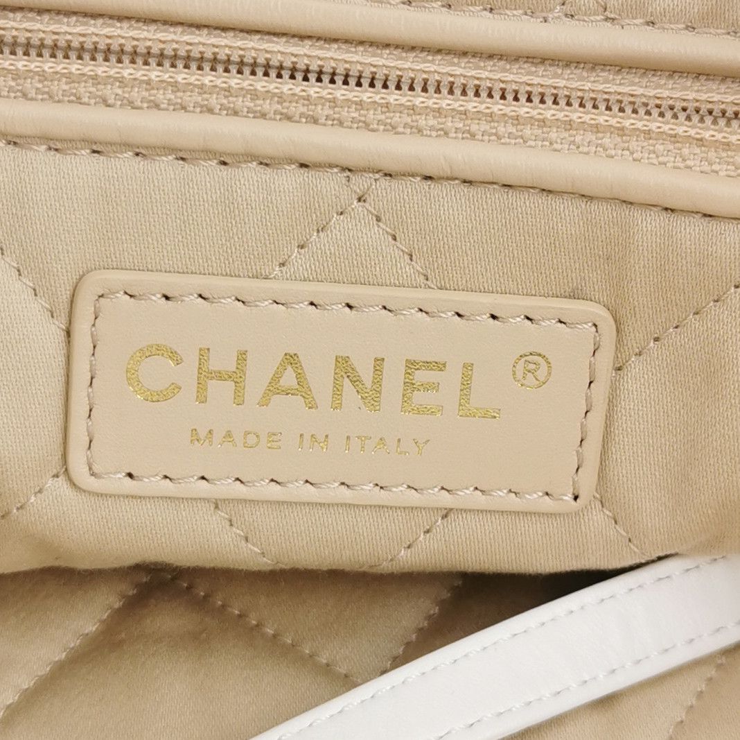 Chanel Chanel Women os Shoulder Bags Size ONE SIZE - 8 Thumbnail