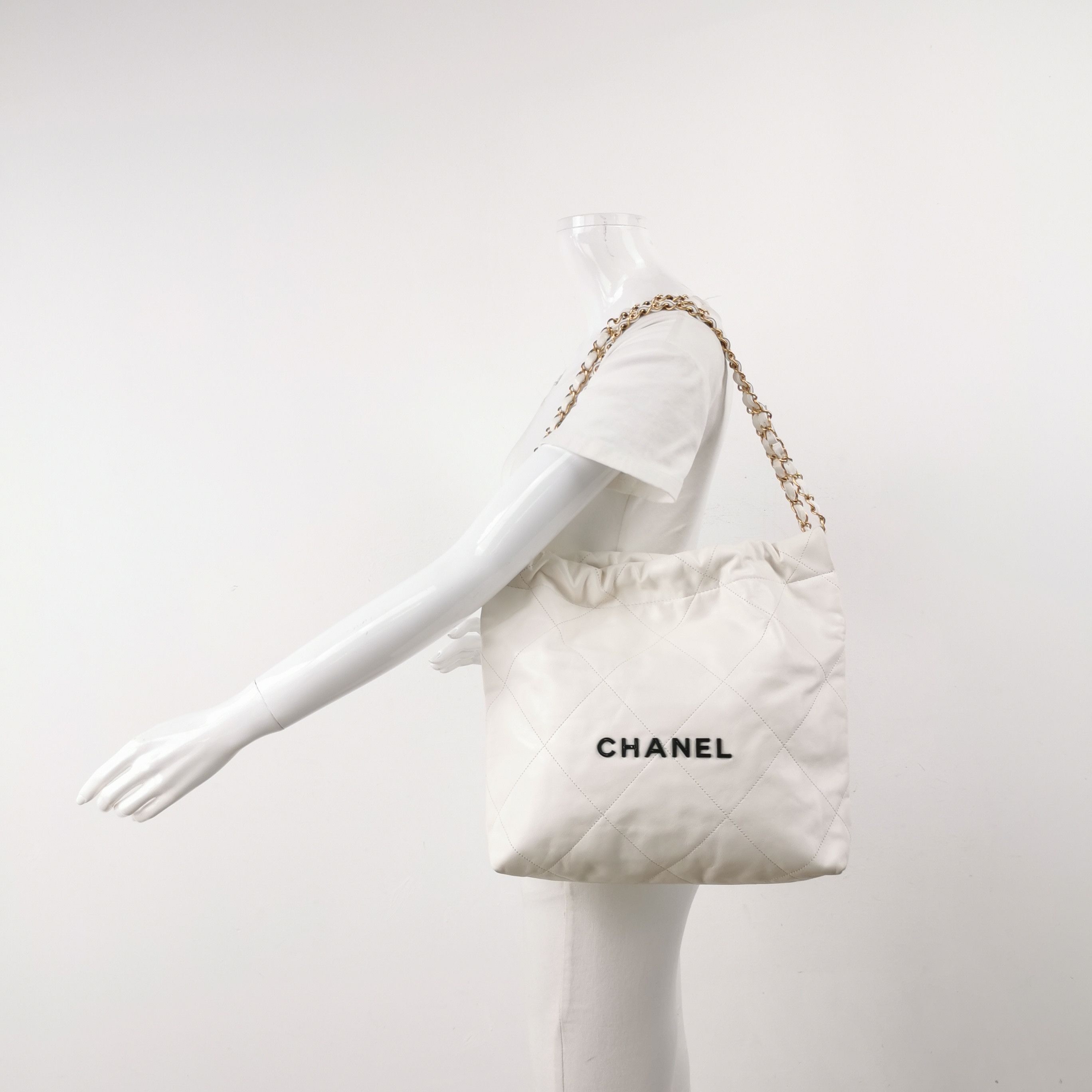 Chanel Chanel Women os Shoulder Bags Size ONE SIZE - 2 Thumbnail