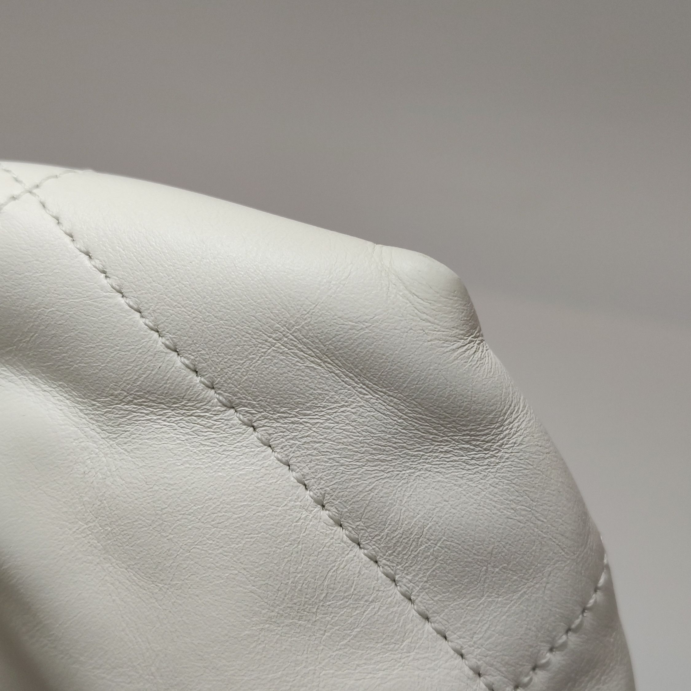 Chanel Chanel Women os Shoulder Bags Size ONE SIZE - 19 Thumbnail