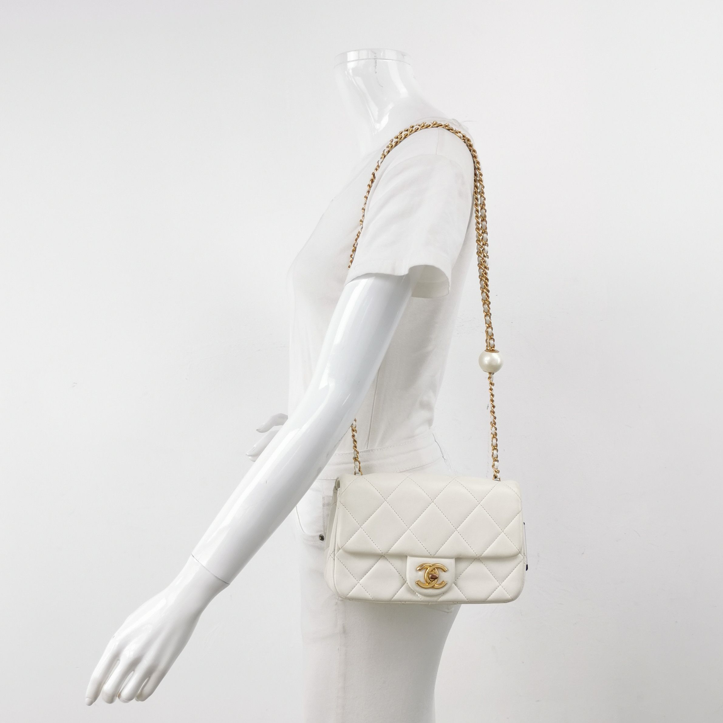 Chanel Chanel Women os Shoulder Bags Size ONE SIZE - 2 Thumbnail