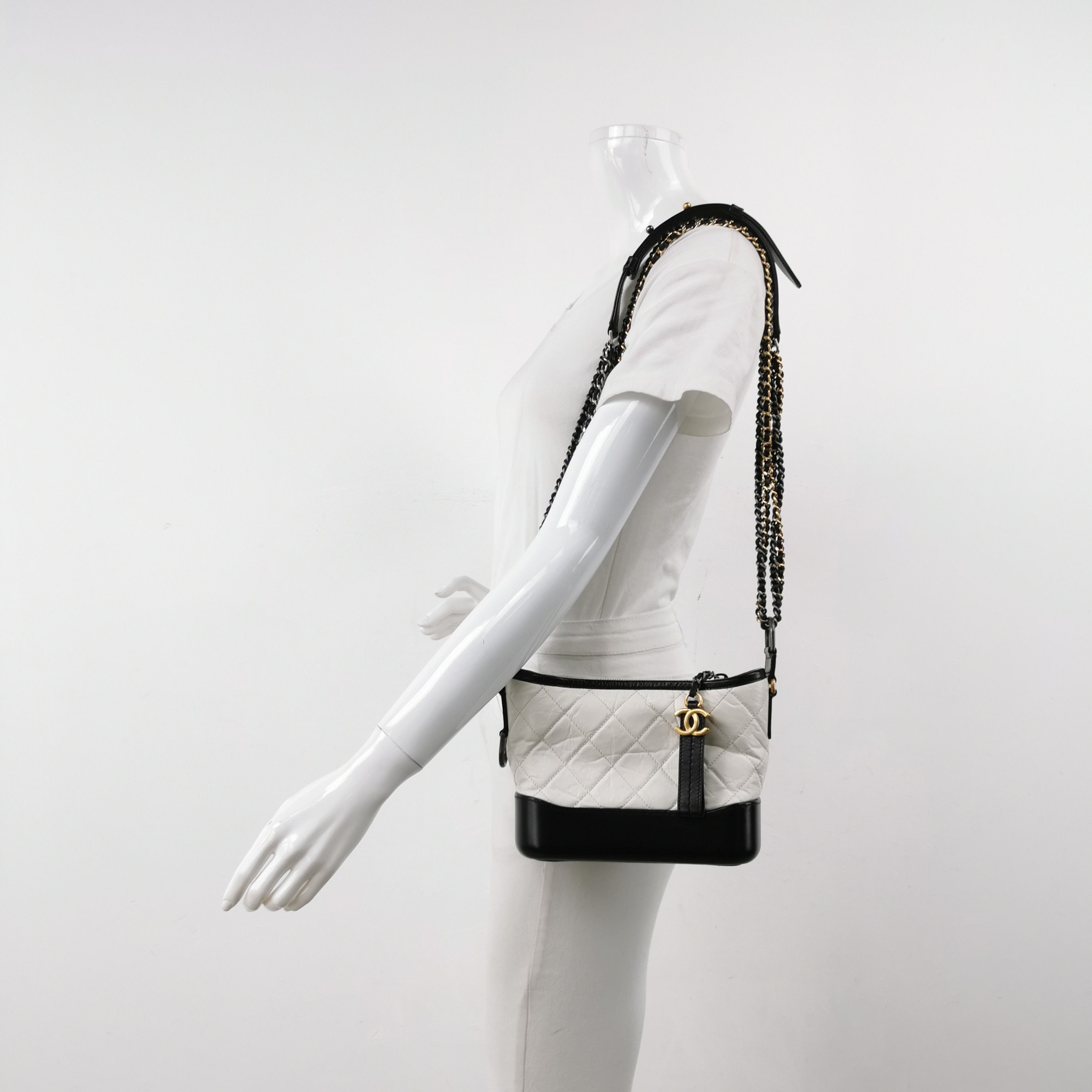 Chanel Chanel Women os Shoulder Bags Size ONE SIZE - 2 Thumbnail
