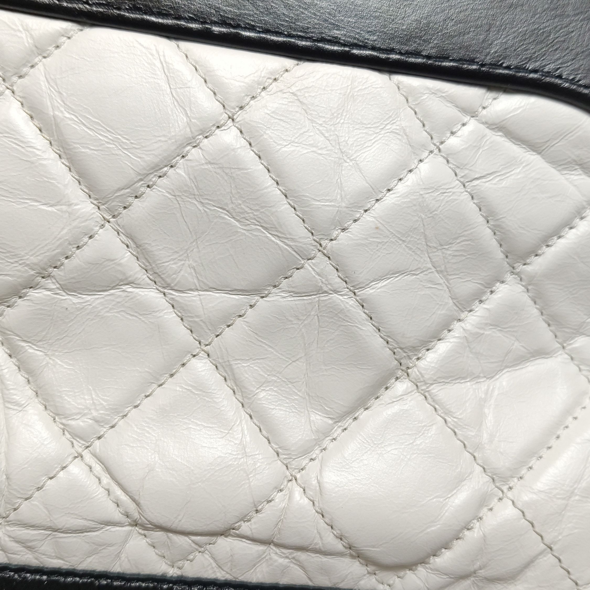 Chanel Chanel Women os Shoulder Bags Size ONE SIZE - 16 Thumbnail