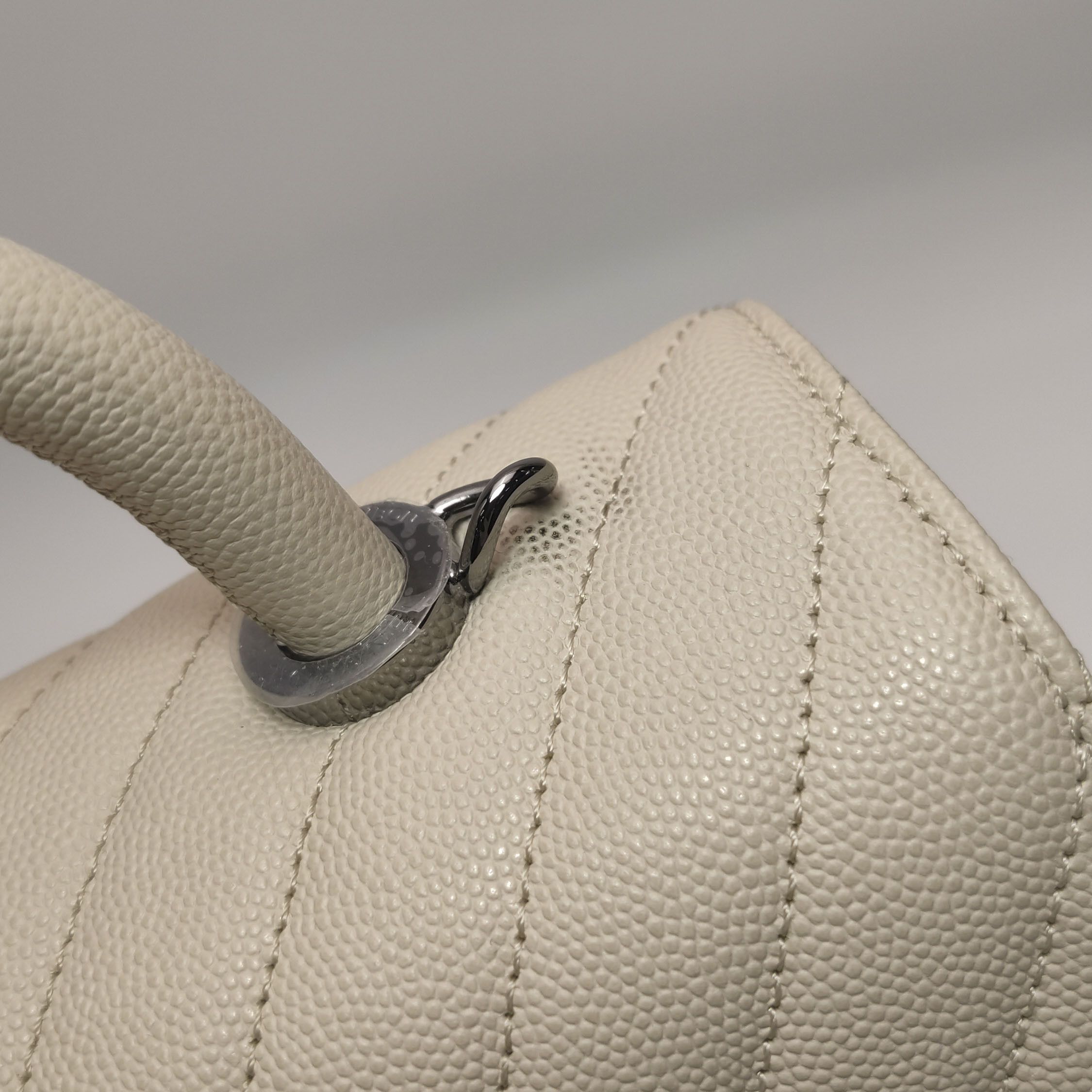 Chanel Chanel Women os Shoulder Bags Size ONE SIZE - 18 Thumbnail