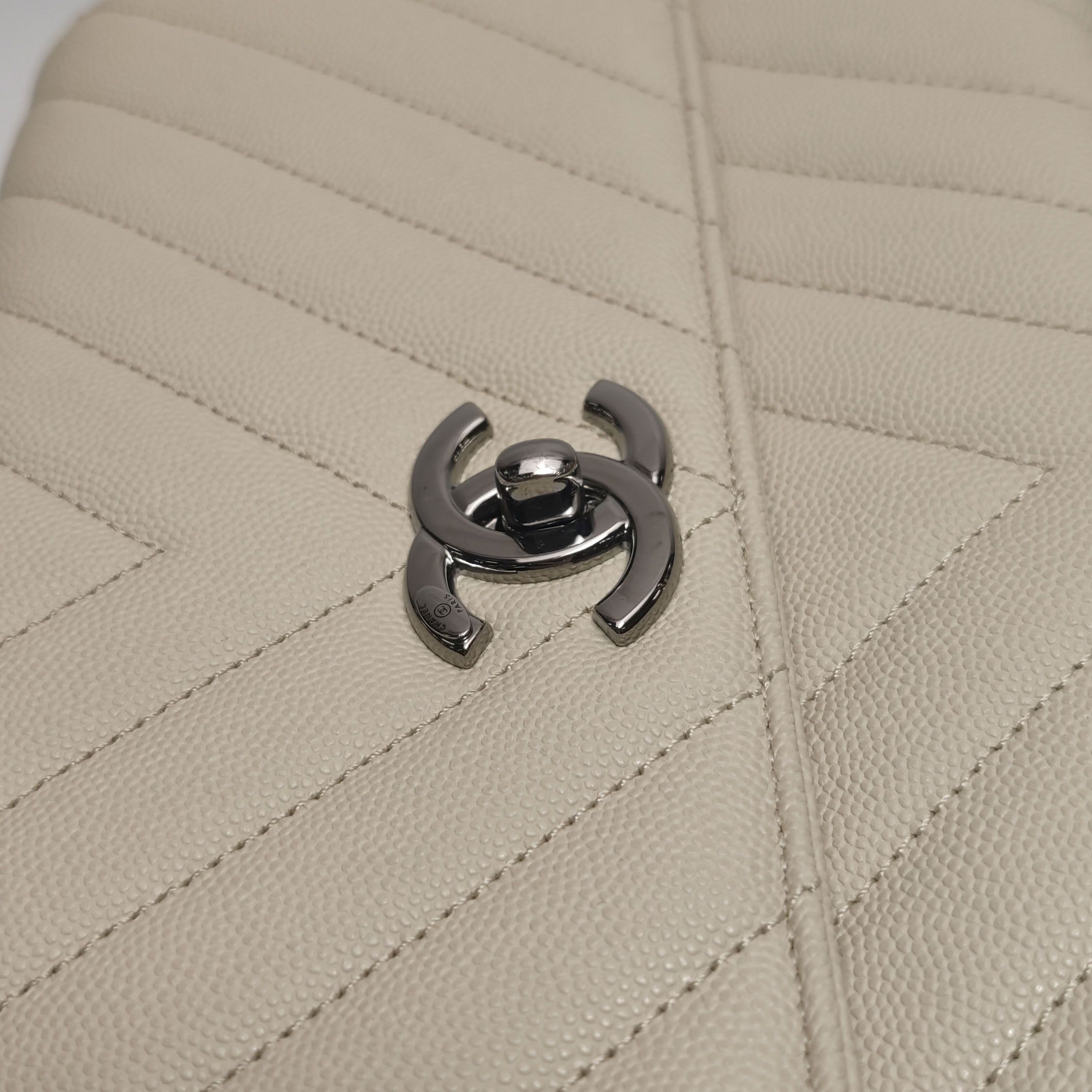 Chanel Chanel Women os Shoulder Bags Size ONE SIZE - 13 Thumbnail