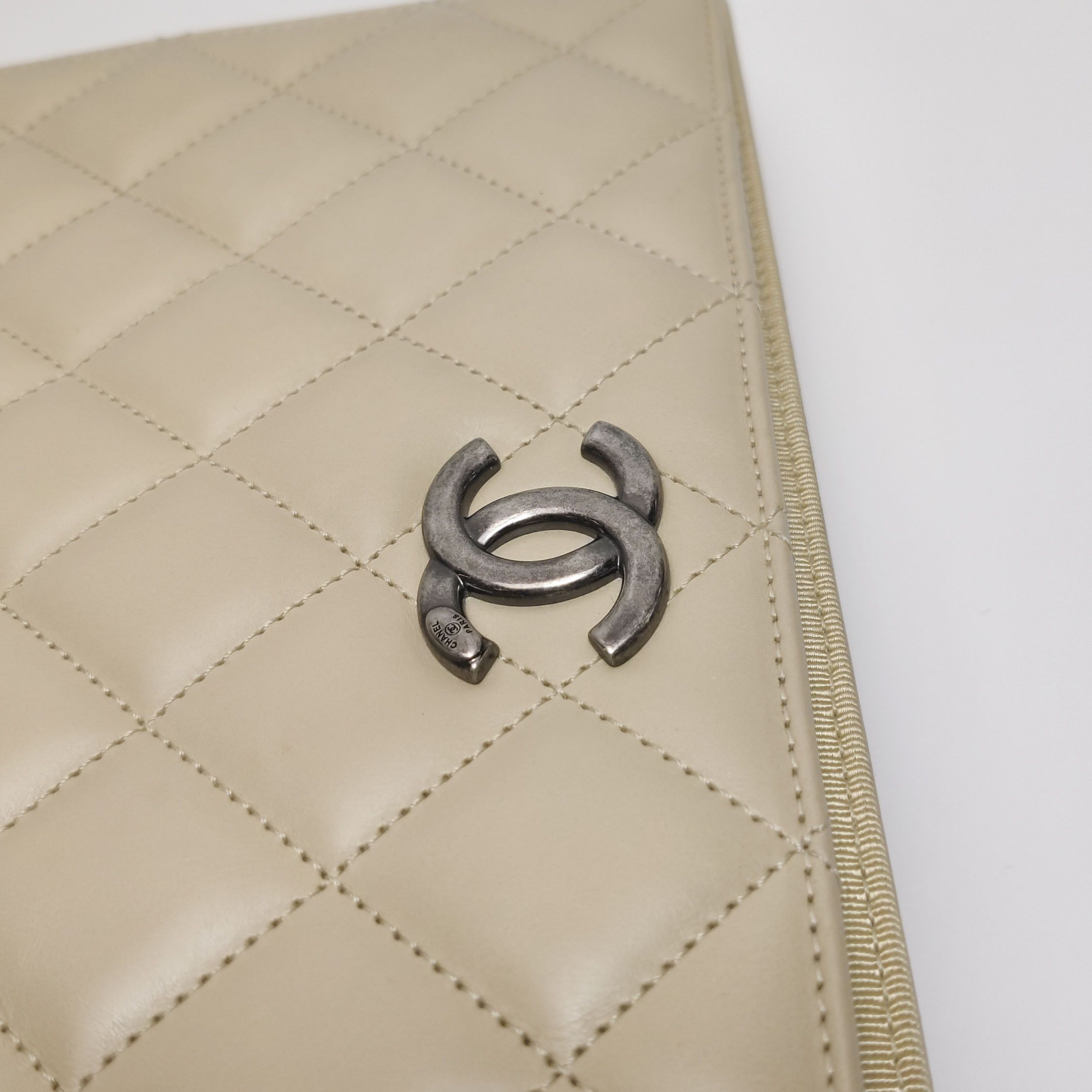 Chanel Chanel Women os Shoulder Bags Size ONE SIZE - 16 Thumbnail