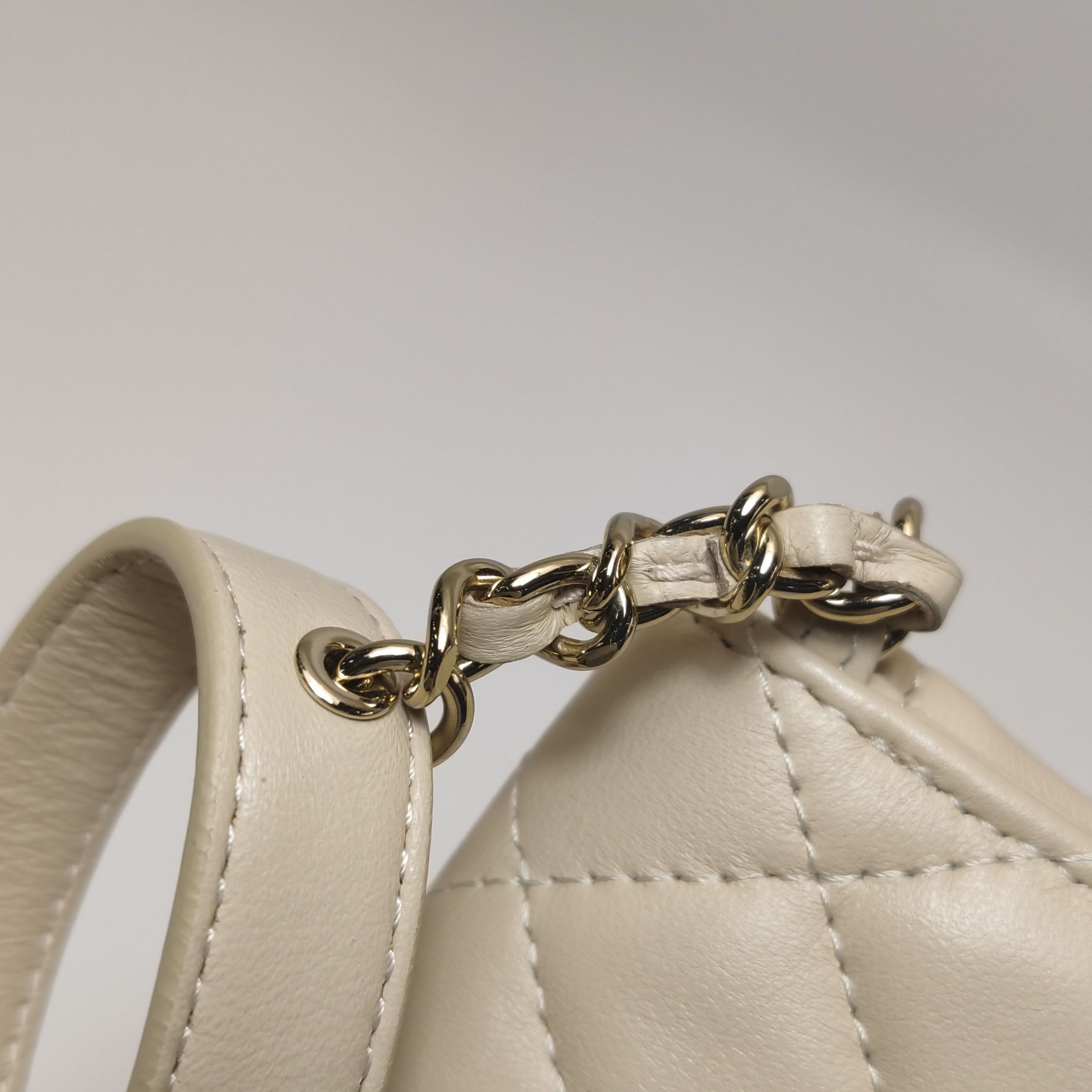 Chanel Chanel Women os Belt Bags Size ONE SIZE - 14 Thumbnail