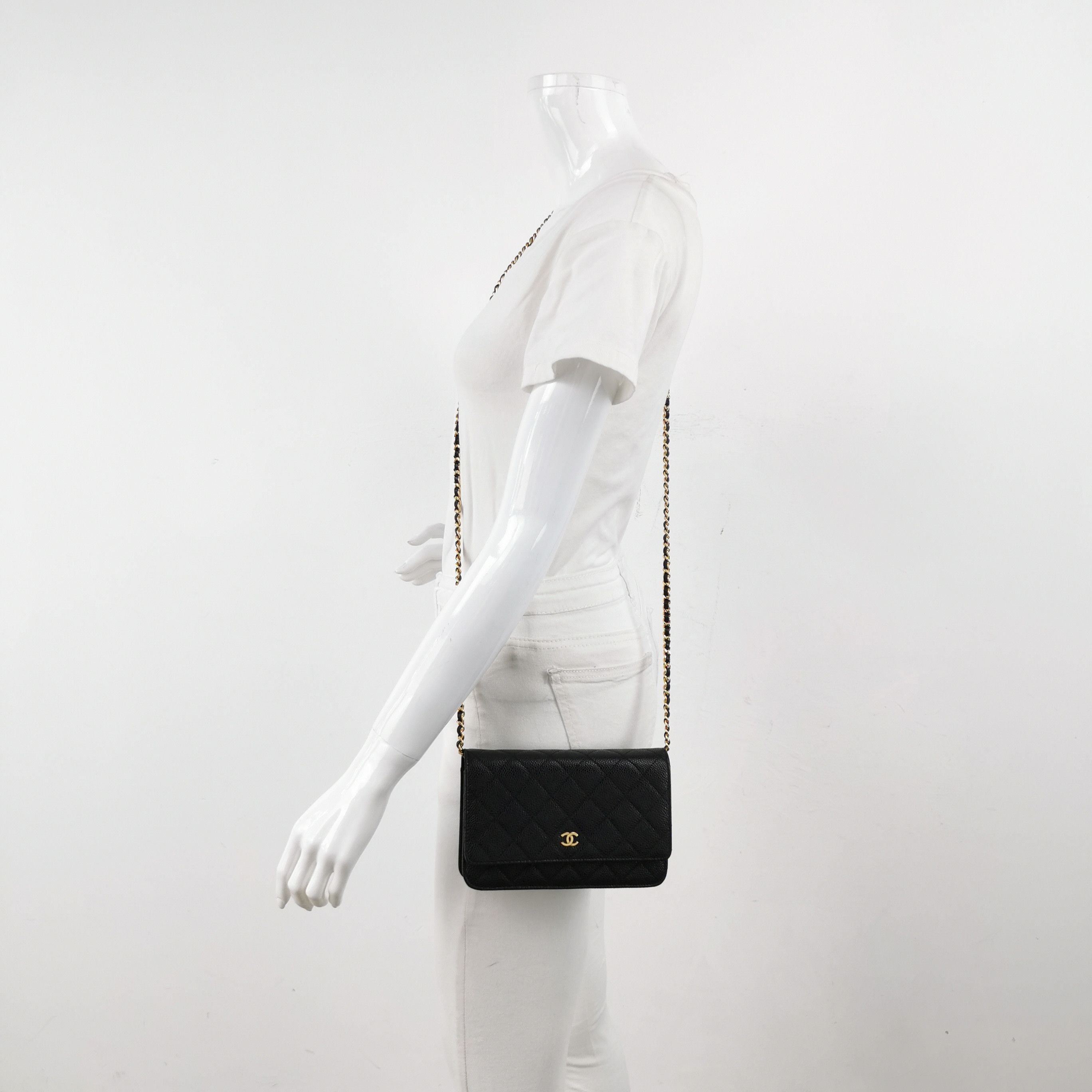 Chanel Chanel Women os Shoulder Bags Size ONE SIZE - 2 Thumbnail