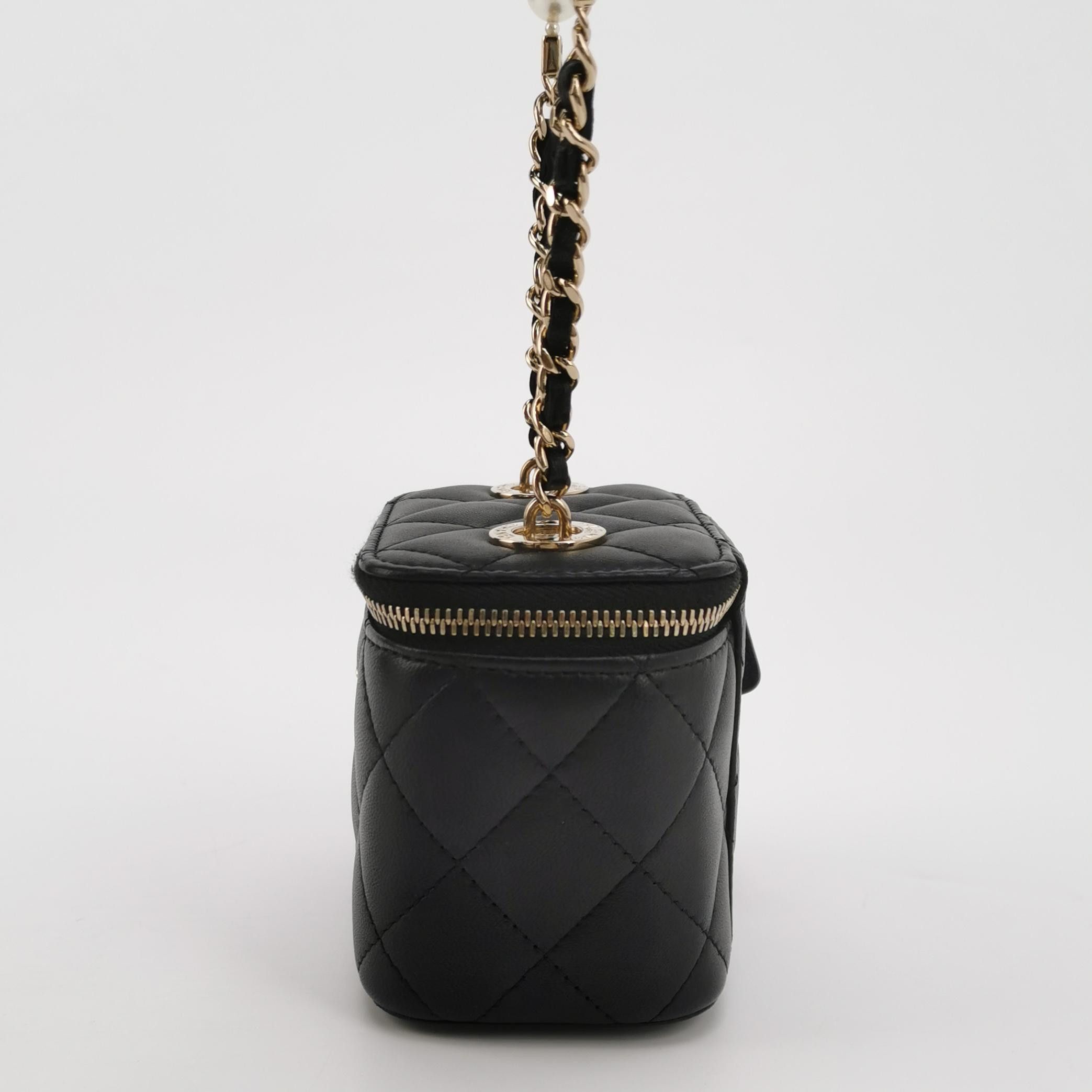Chanel Chanel Women os Shoulder Bags Size ONE SIZE - 3 Thumbnail