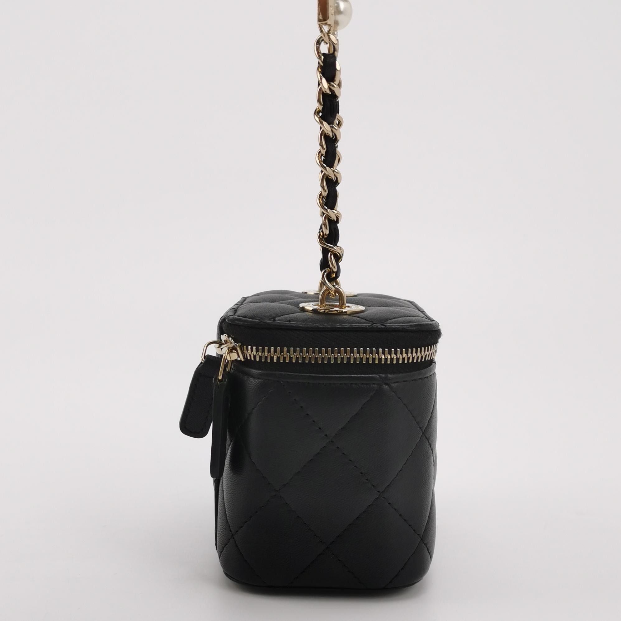 Chanel Chanel Women os Shoulder Bags Size ONE SIZE - 4 Thumbnail