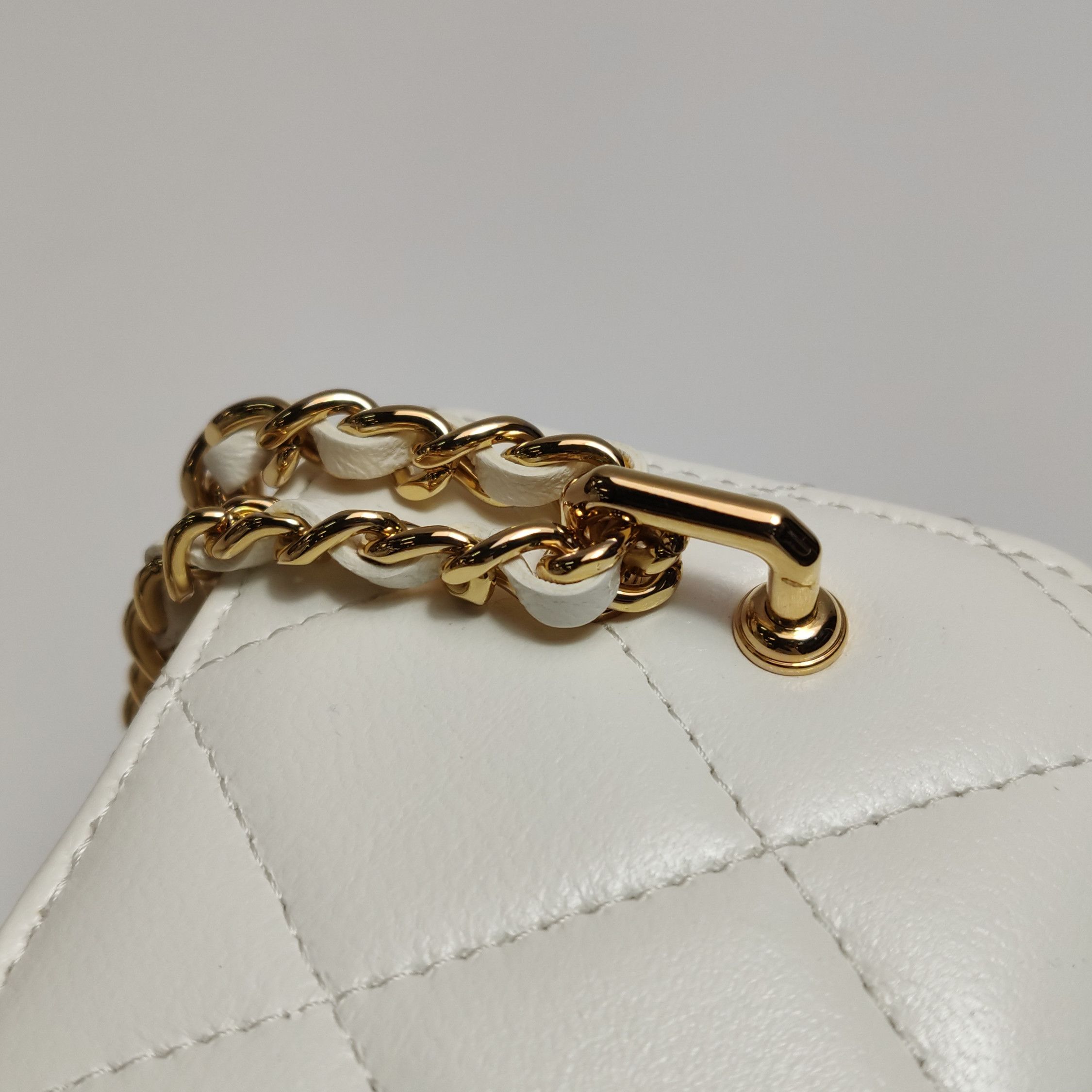 Chanel Chanel Women os Shoulder Bags Size ONE SIZE - 14 Thumbnail