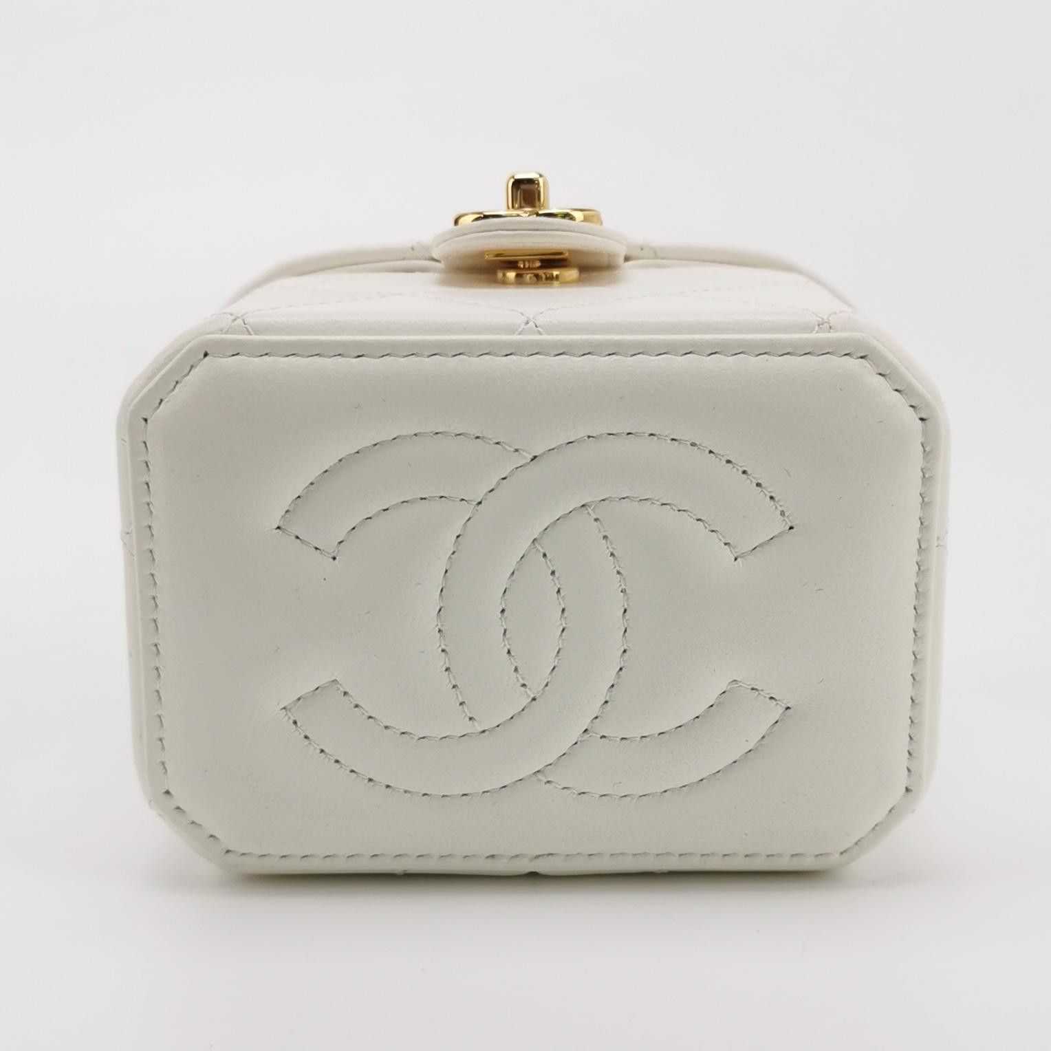 Chanel Chanel Women os Shoulder Bags Size ONE SIZE - 6 Thumbnail