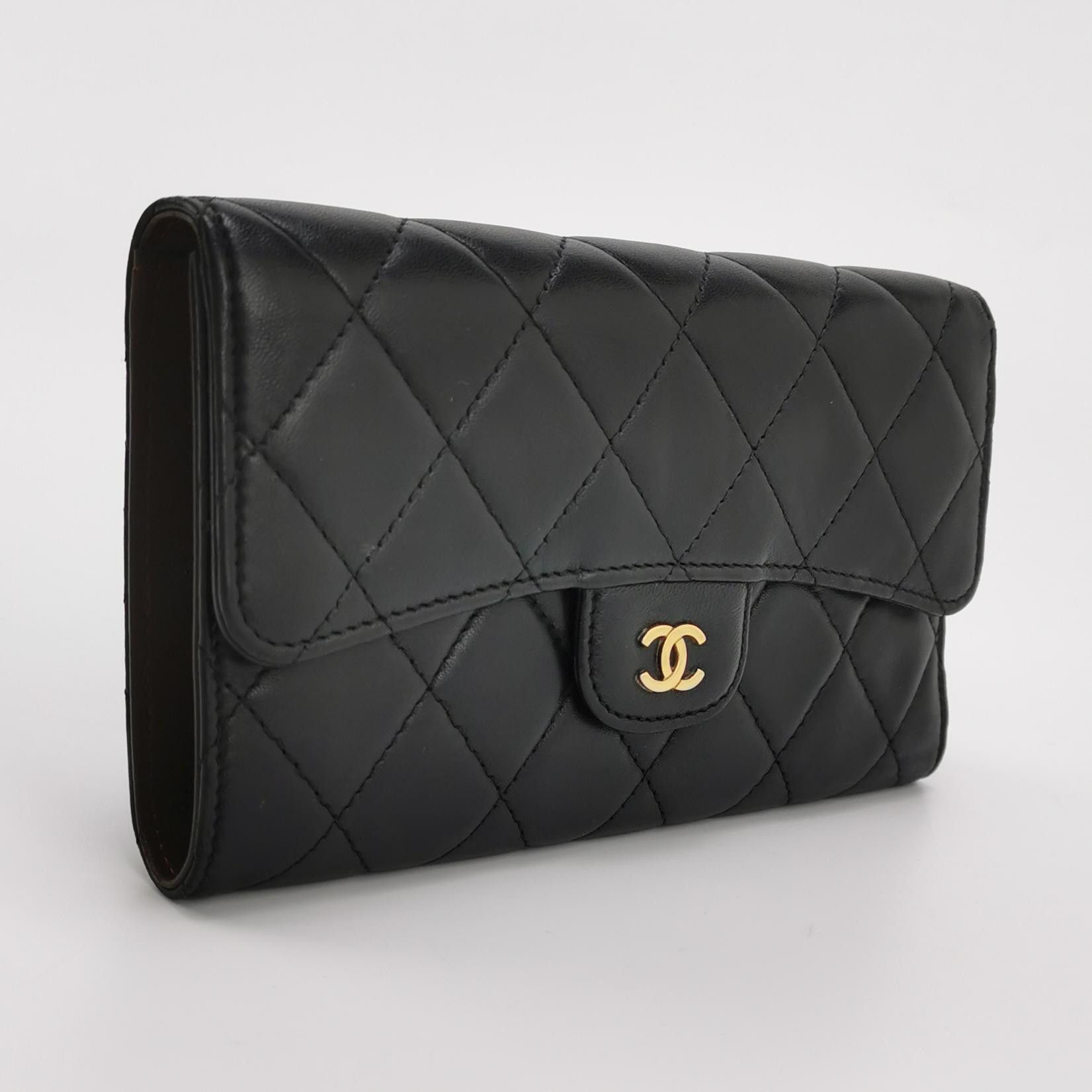 Chanel Chanel Women os Wallets Size ONE SIZE - 3 Thumbnail
