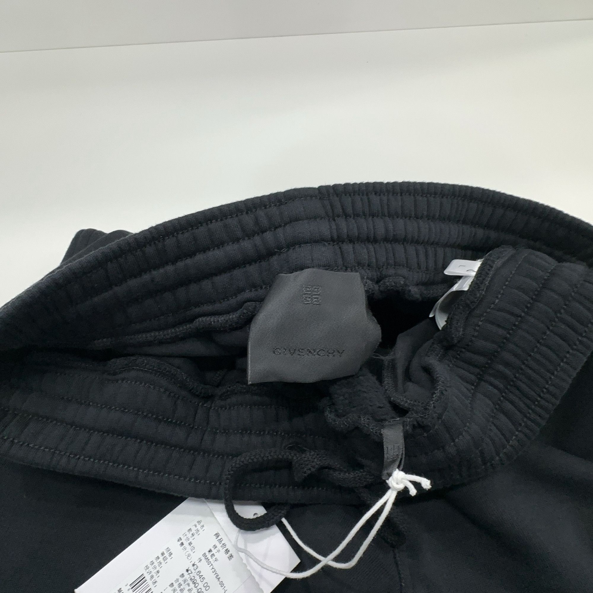 Givenchy Givenchy Scorpion Print Sweatpants Size L Size US 34 / EU 50 - 8 Thumbnail