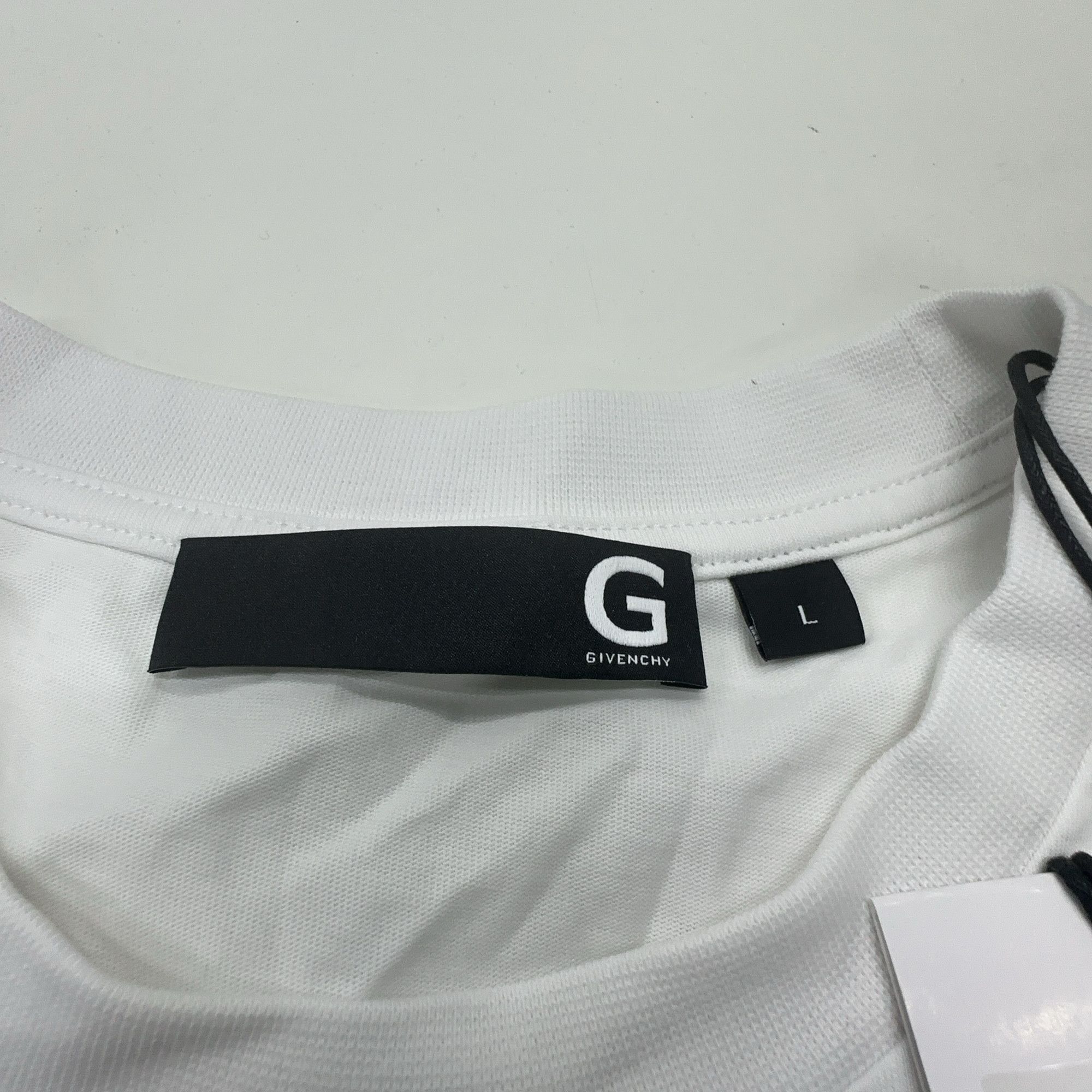 Givenchy Givenchy Logo Print T-Shirt White Size L Size US L / EU 52-54 / 3 - 3 Thumbnail