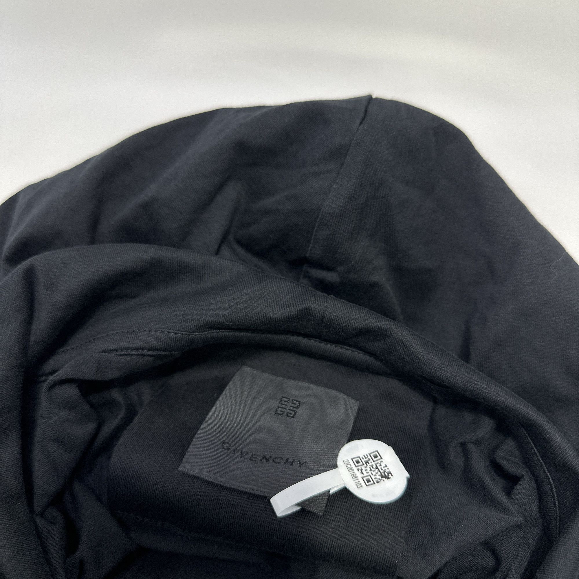 Givenchy Givenchy Logo Hooded Long Sleeve T-Shirt Size XL Size US XL / EU 56 / 4 - 5 Thumbnail