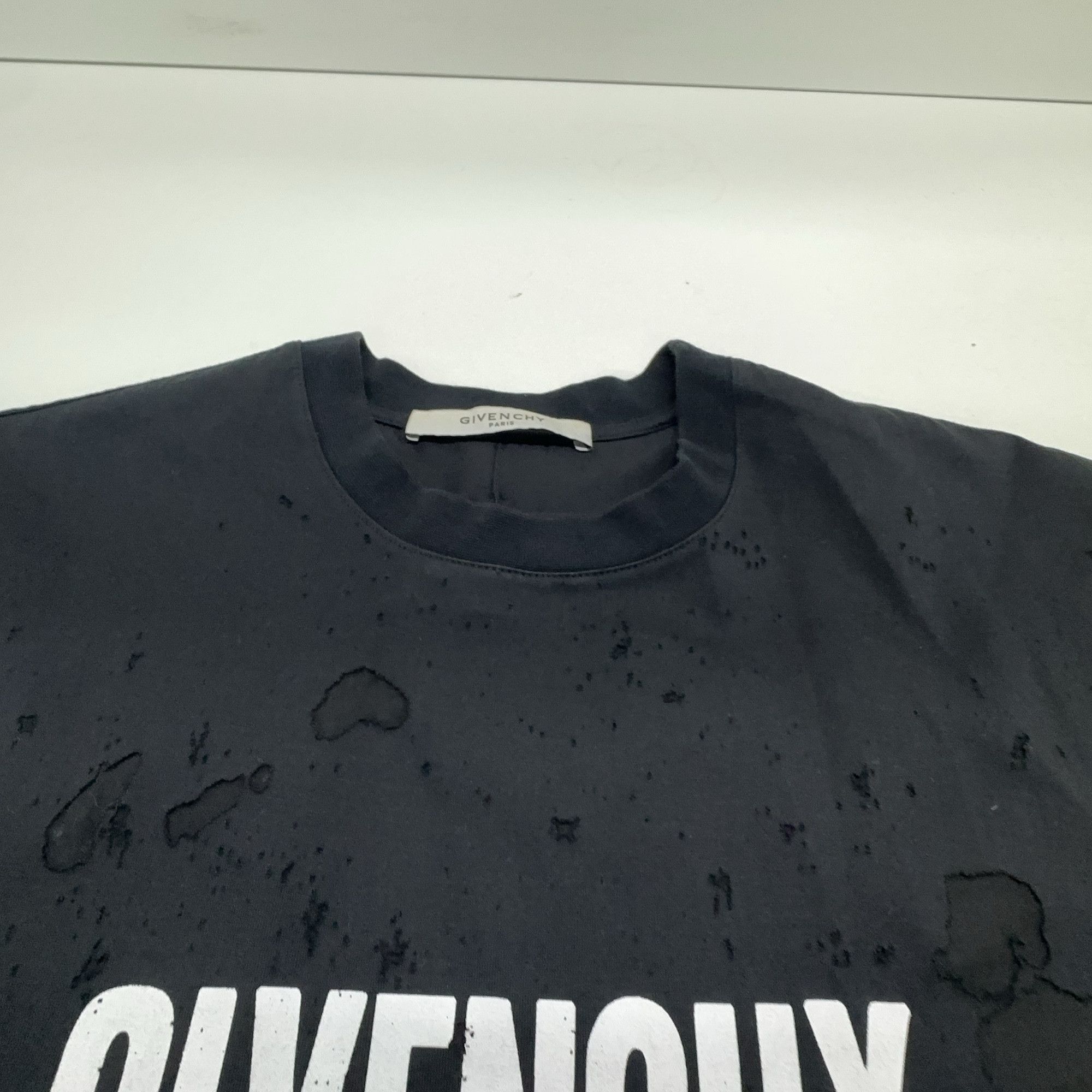 Givenchy Givenchy Distressed Logo T-Shirt XS Size US XS / EU 42 / 0 - 6 Thumbnail