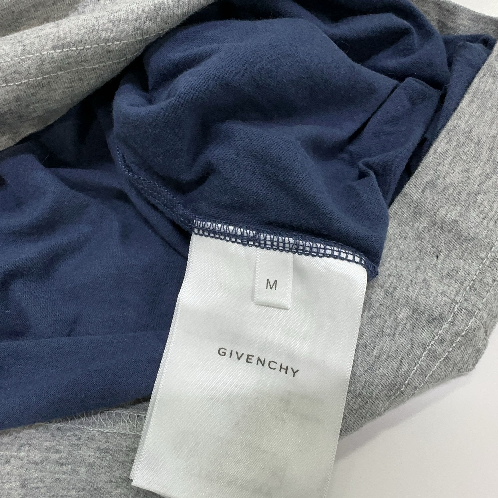 Givenchy Givenchy Distressed Logo T-Shirt Size M Size US M / EU 48-50 / 2 - 4 Thumbnail