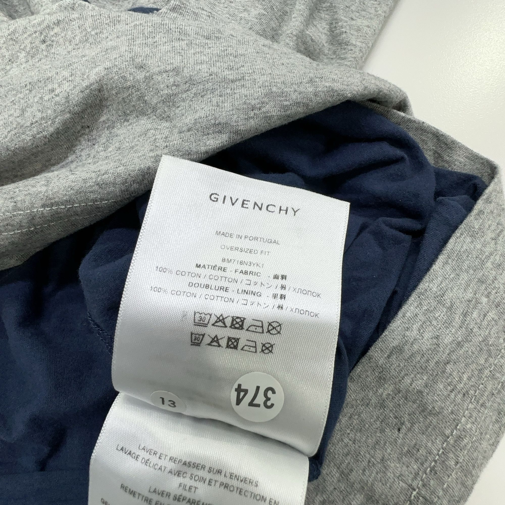 Givenchy Givenchy Distressed Logo T-Shirt Size M Size US M / EU 48-50 / 2 - 3 Thumbnail