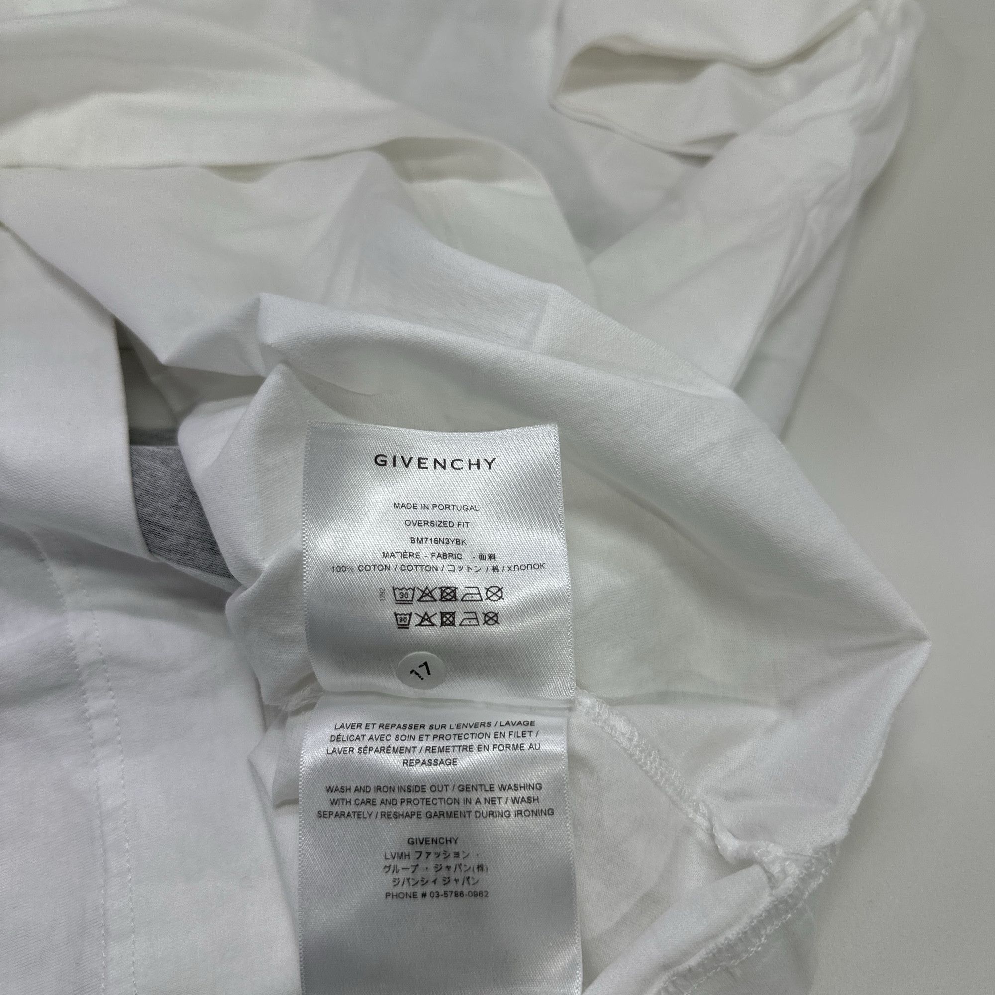 Givenchy Givenchy Logo T-Shirt M Size US M / EU 48-50 / 2 - 6 Thumbnail