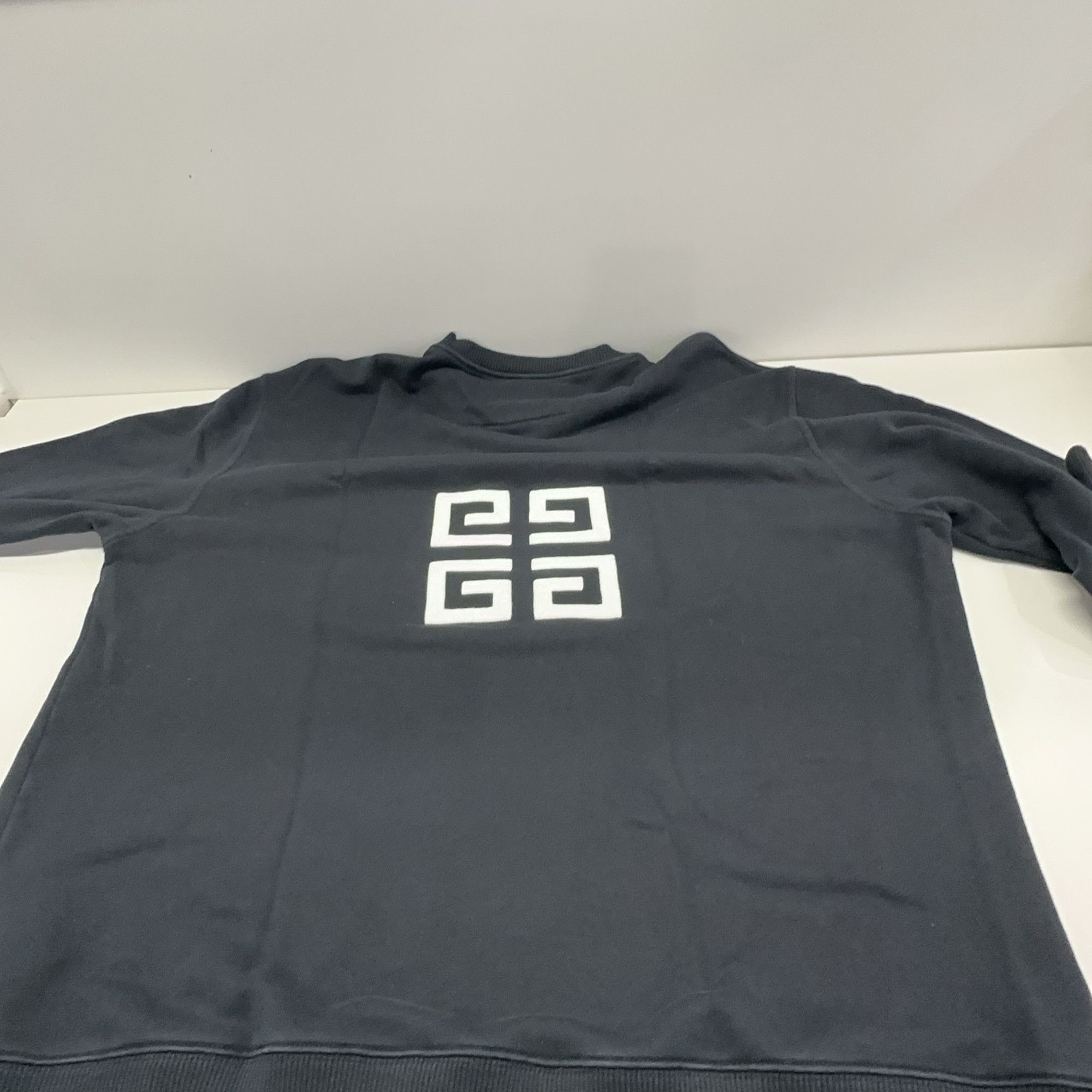 Givenchy Givenchy Logo Sweatshirt Size XXL Size US XXL / EU 58 / 5 - 15 Thumbnail