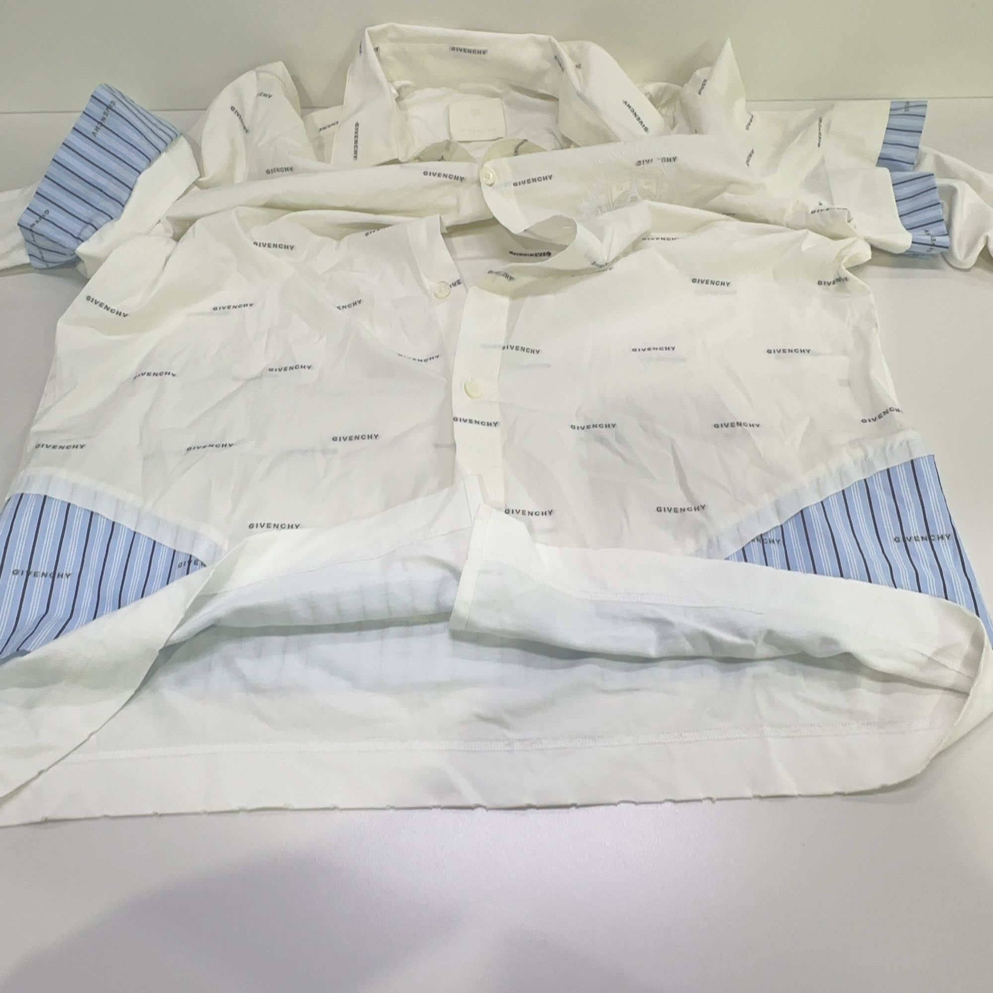 Givenchy Givenchy All-Over Logo Print Button Up Shirt Size 39 Size US M / EU 48-50 / 2 - 15 Thumbnail