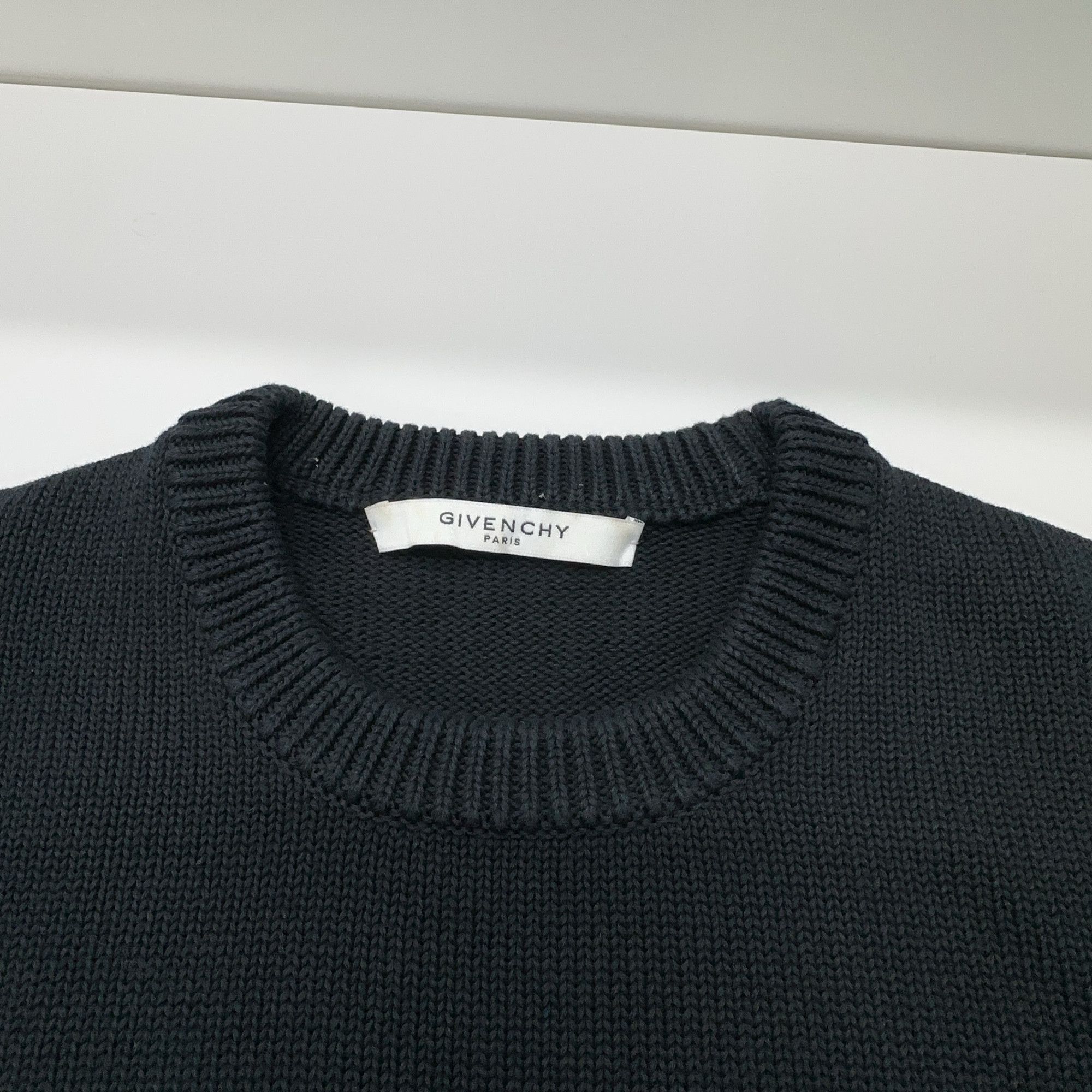 Givenchy Givenchy Logo Knit Sweater US S Size US S / EU 44-46 / 1 - 7 Thumbnail