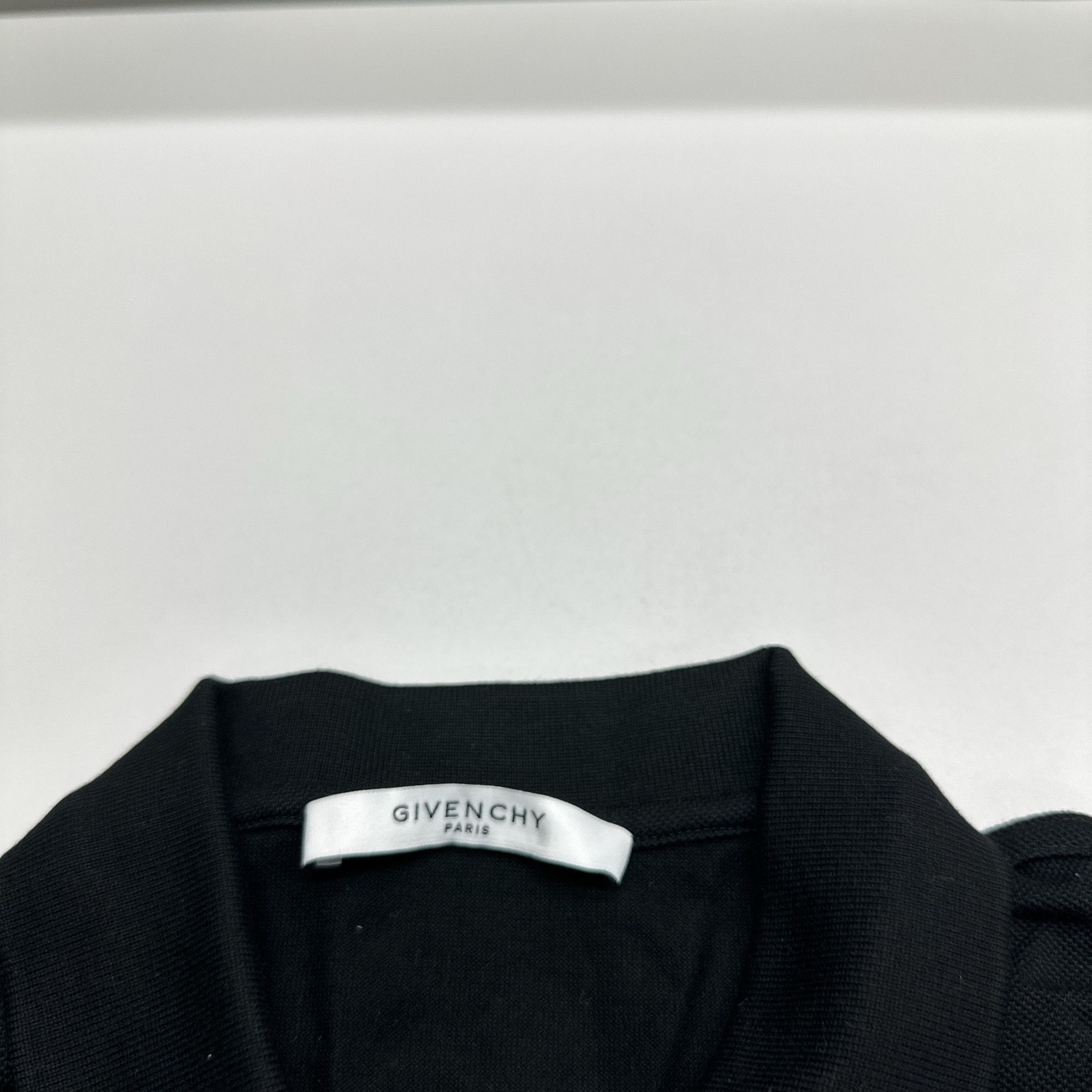 Givenchy Givenchy Logo Sleeve Polo Shirt Size XL Size US XL / EU 56 / 4 - 3 Thumbnail