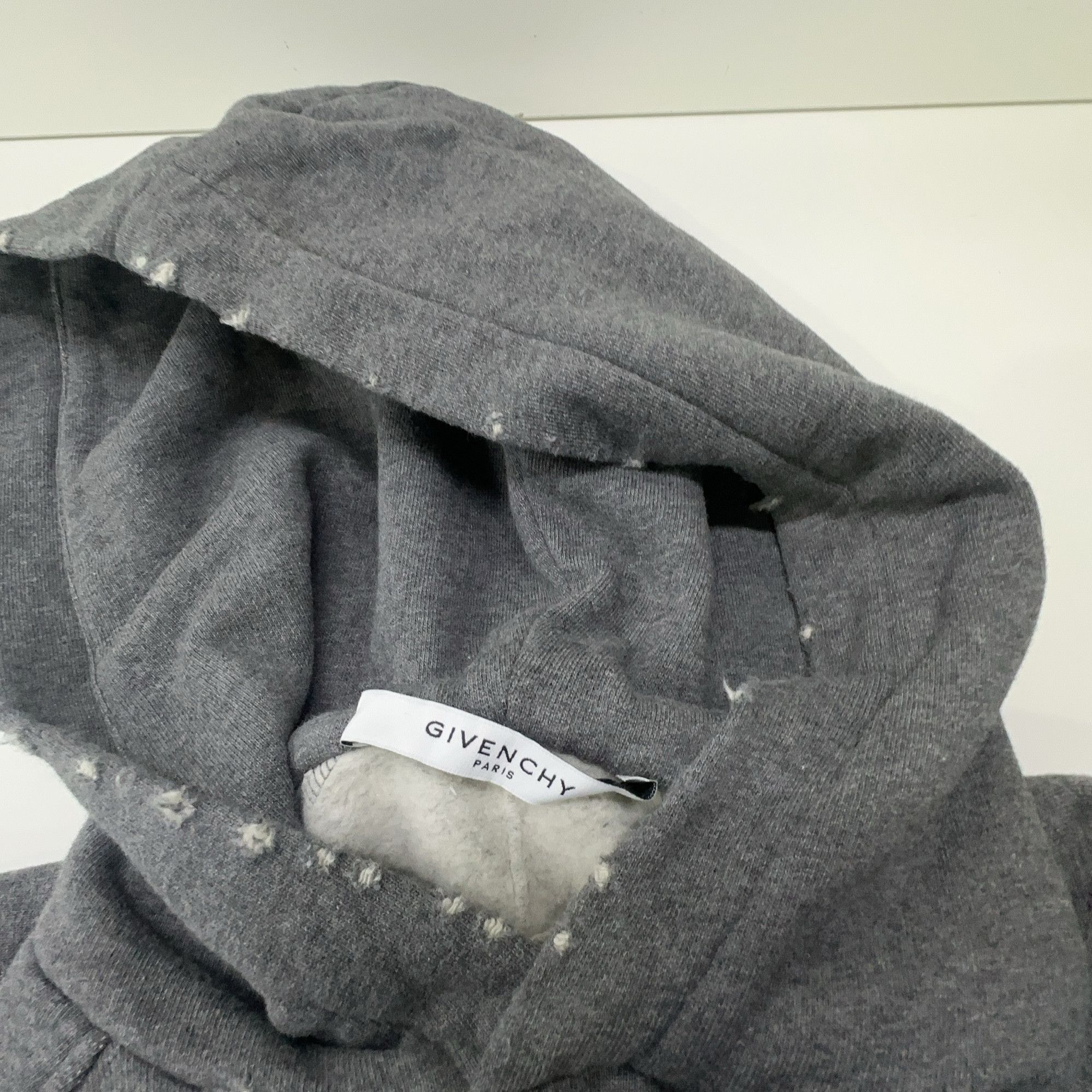 Givenchy Givenchy Distressed Sleeveless Hoodie Size S Size US S / EU 44-46 / 1 - 4 Thumbnail
