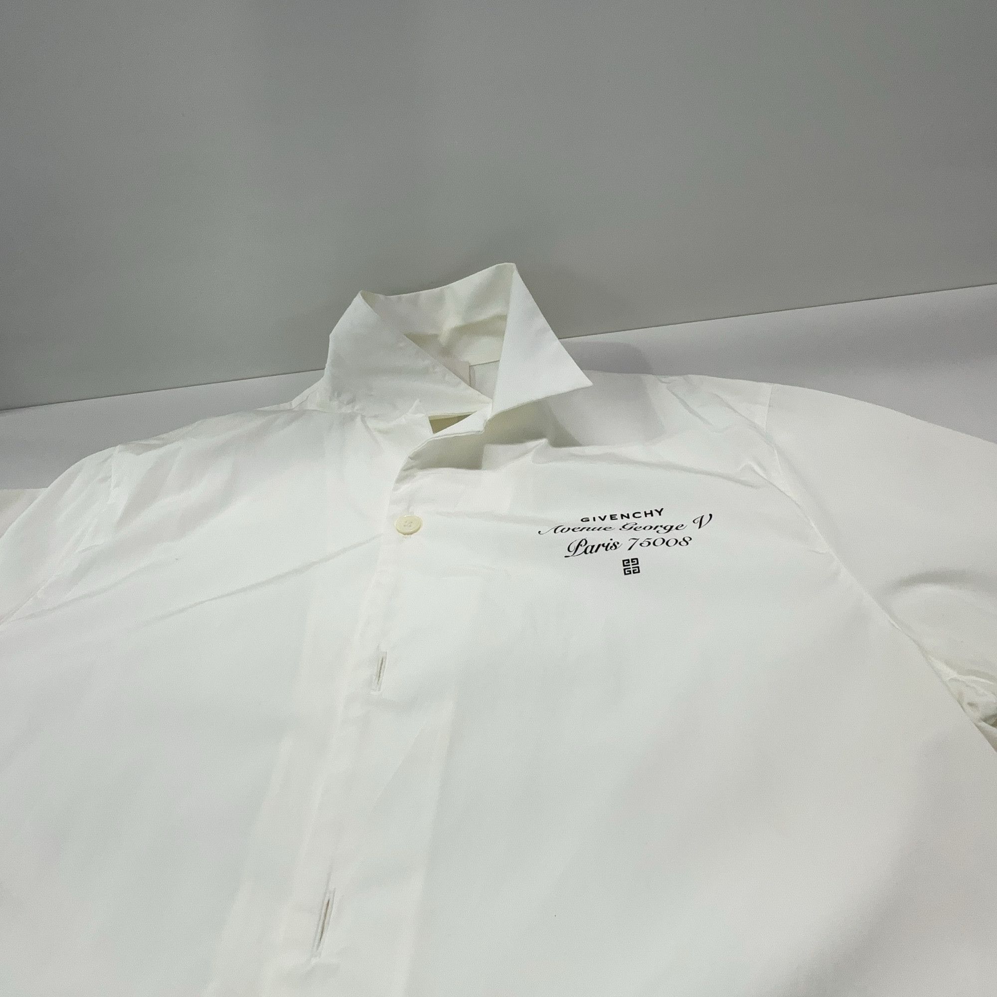 Givenchy Givenchy Logo Print Short Sleeve Shirt Size M Size US M / EU 48-50 / 2 - 7 Thumbnail