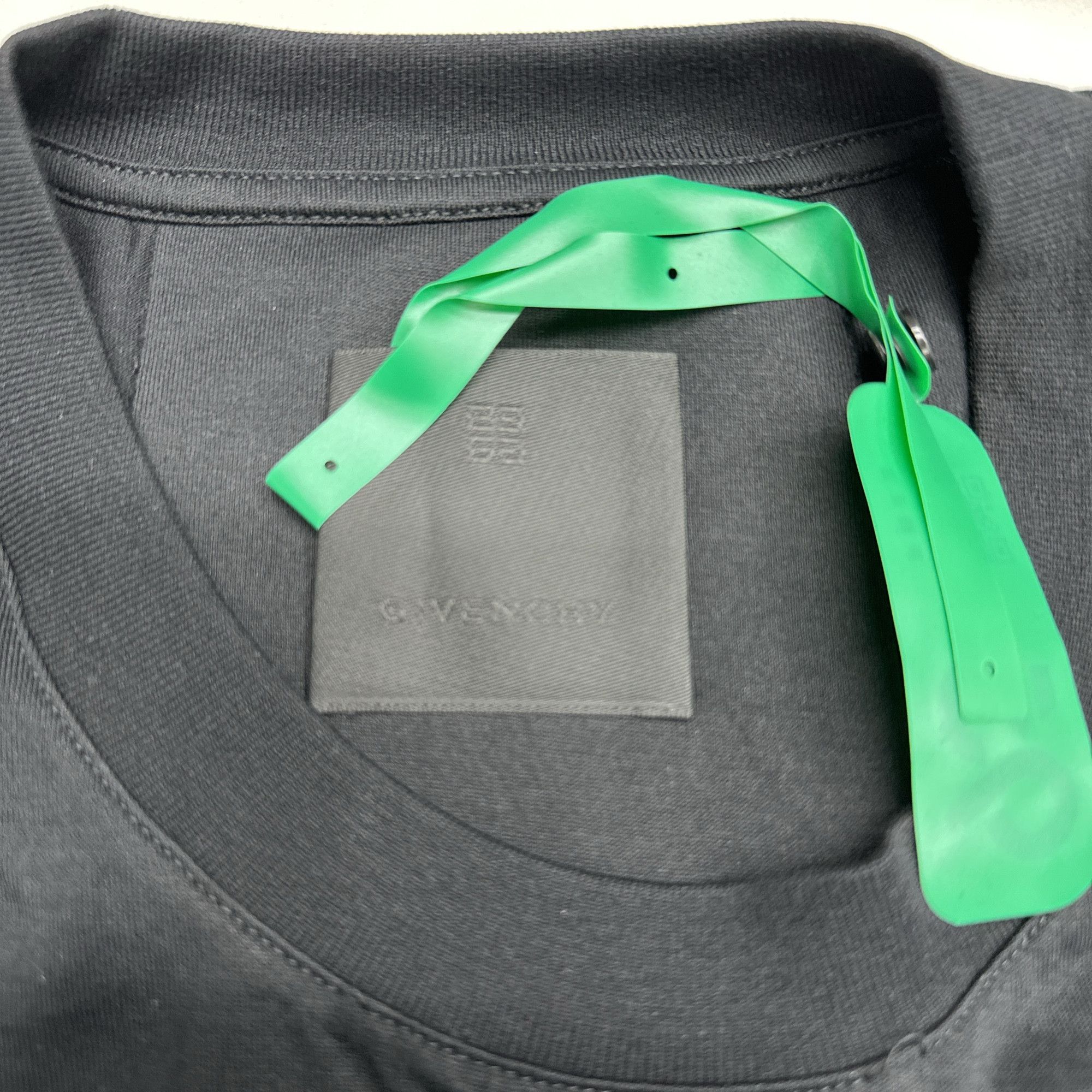 Givenchy Givenchy 4G Logo Short Sleeve T-Shirt Size XL Size US XL / EU 56 / 4 - 3 Thumbnail