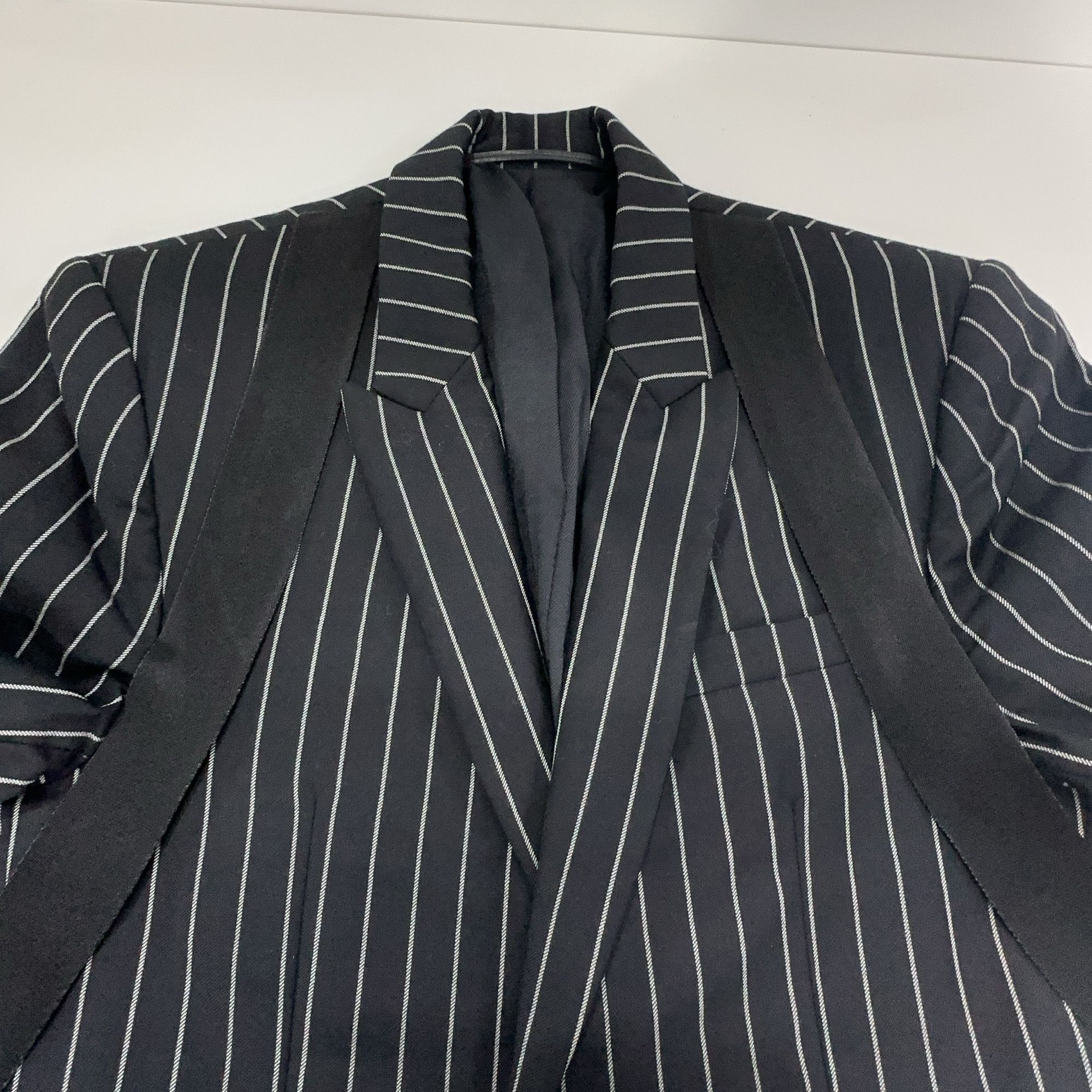 Givenchy Givenchy Pinstripe Blazer Size 46 Size 36R - 6 Thumbnail