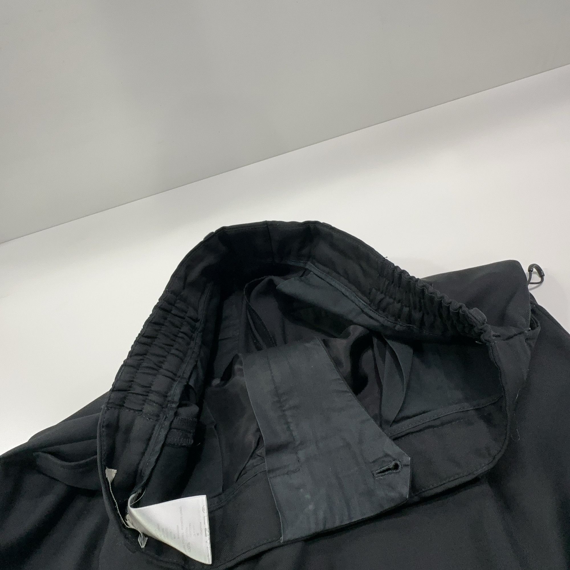 Givenchy Givenchy Wool Casual Pants Size 34 Size US 34 / EU 50 - 6 Thumbnail