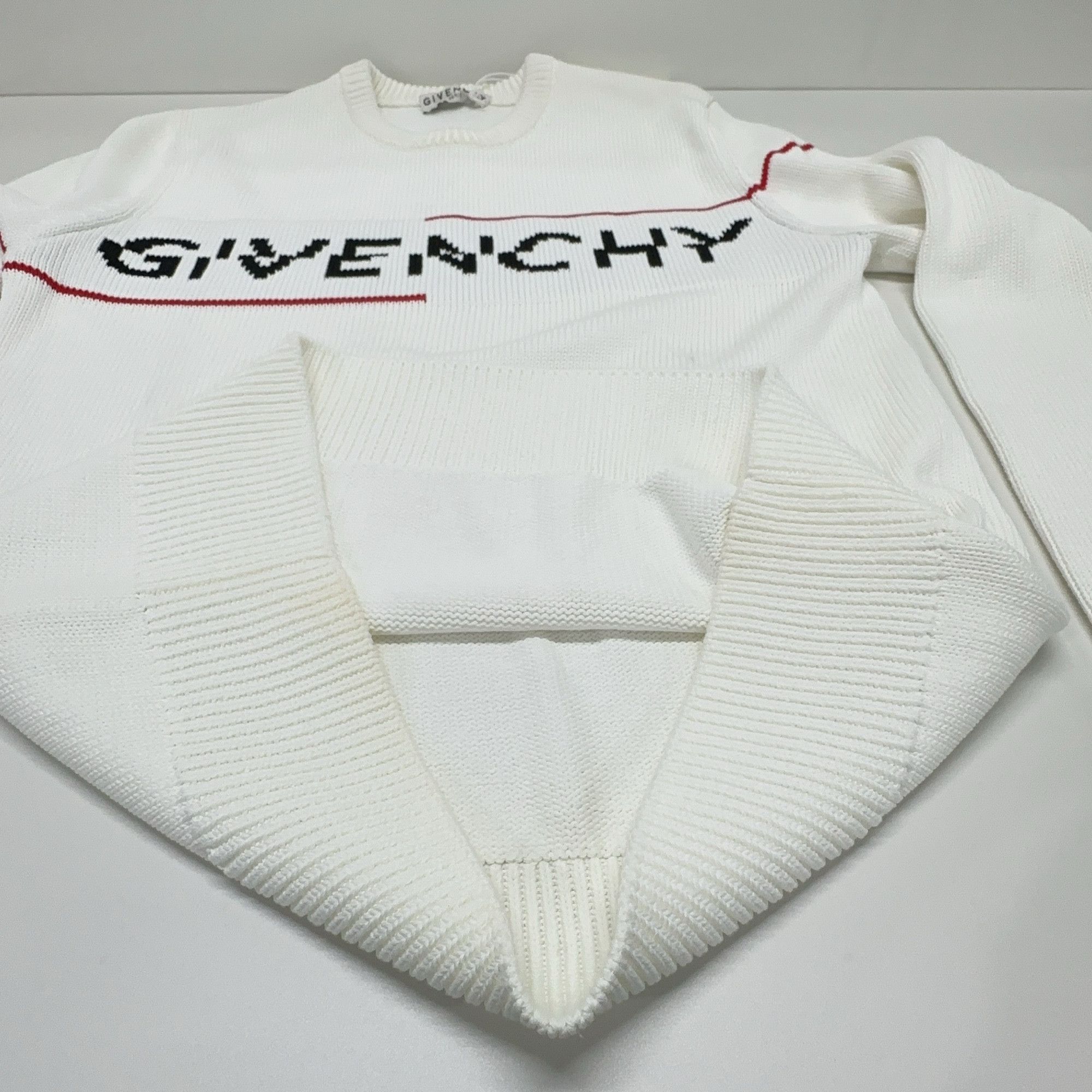 Givenchy Givenchy Logo Knit Sweater Size S Size US S / EU 44-46 / 1 - 10 Thumbnail