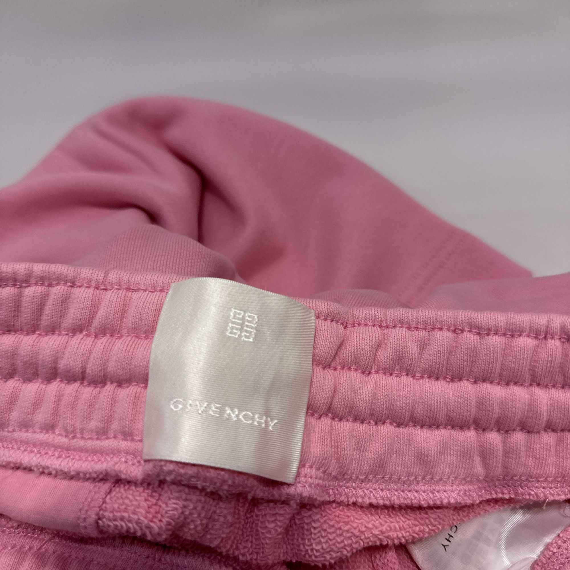 Givenchy Givenchy Logo Bermuda Shorts Pink Size S Size US 30 / EU 46 - 3 Thumbnail
