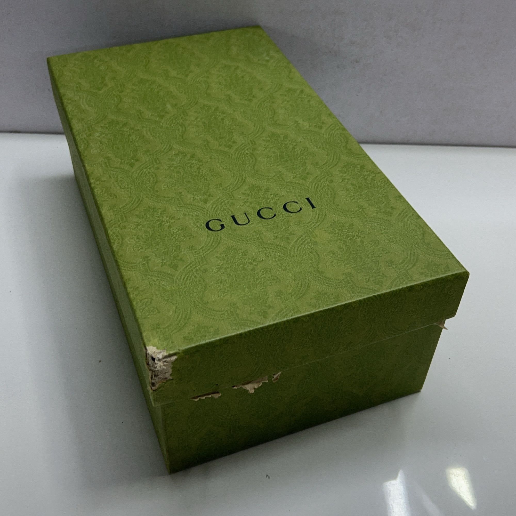 Gucci Gucci Run Sneakers White Size 35 Size US 5 / IT 35 - 11 Thumbnail