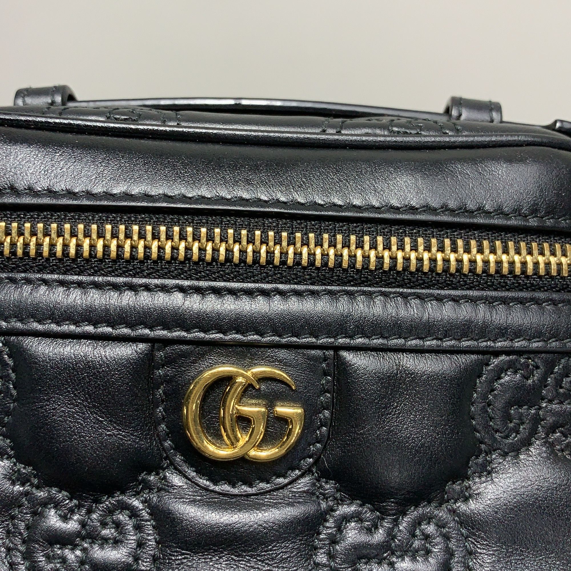 Gucci Gucci GG Matelassé Leather Mini Vanity Case ONE SIZE Size ONE SIZE - 10 Thumbnail