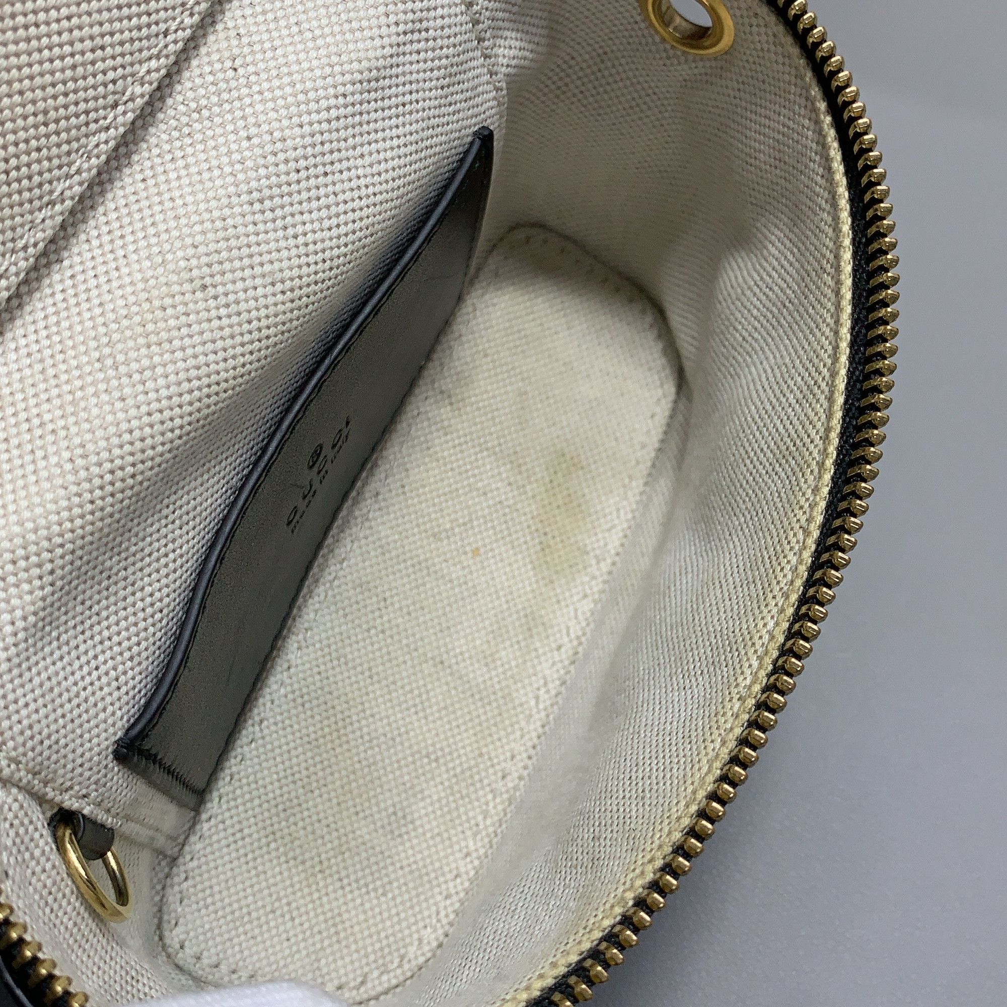 Gucci Gucci GG Matelassé Leather Mini Vanity Case ONE SIZE Size ONE SIZE - 14 Thumbnail