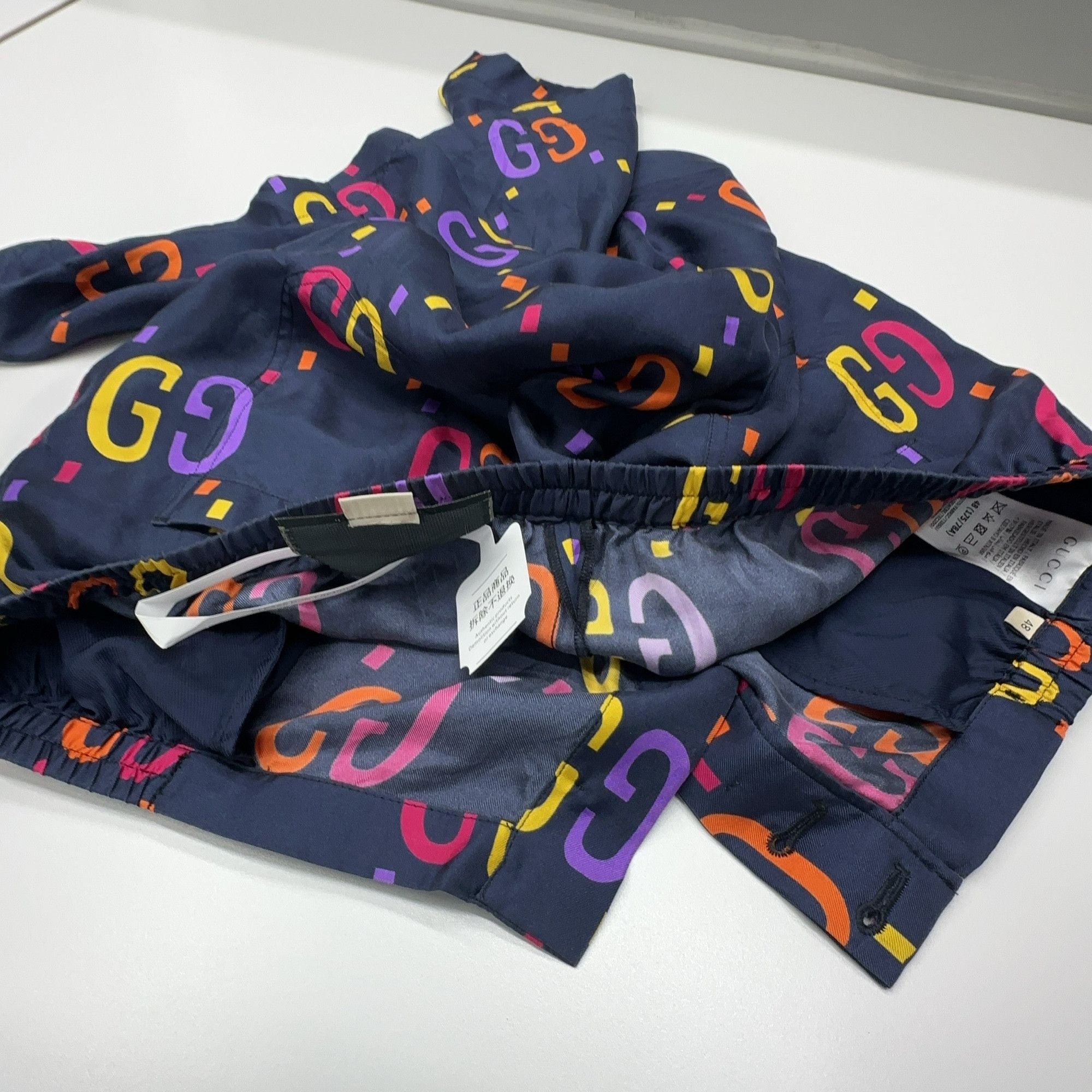 Gucci Gucci Logo Print Shorts Size 48 Size US 32 / EU 48 - 8 Thumbnail