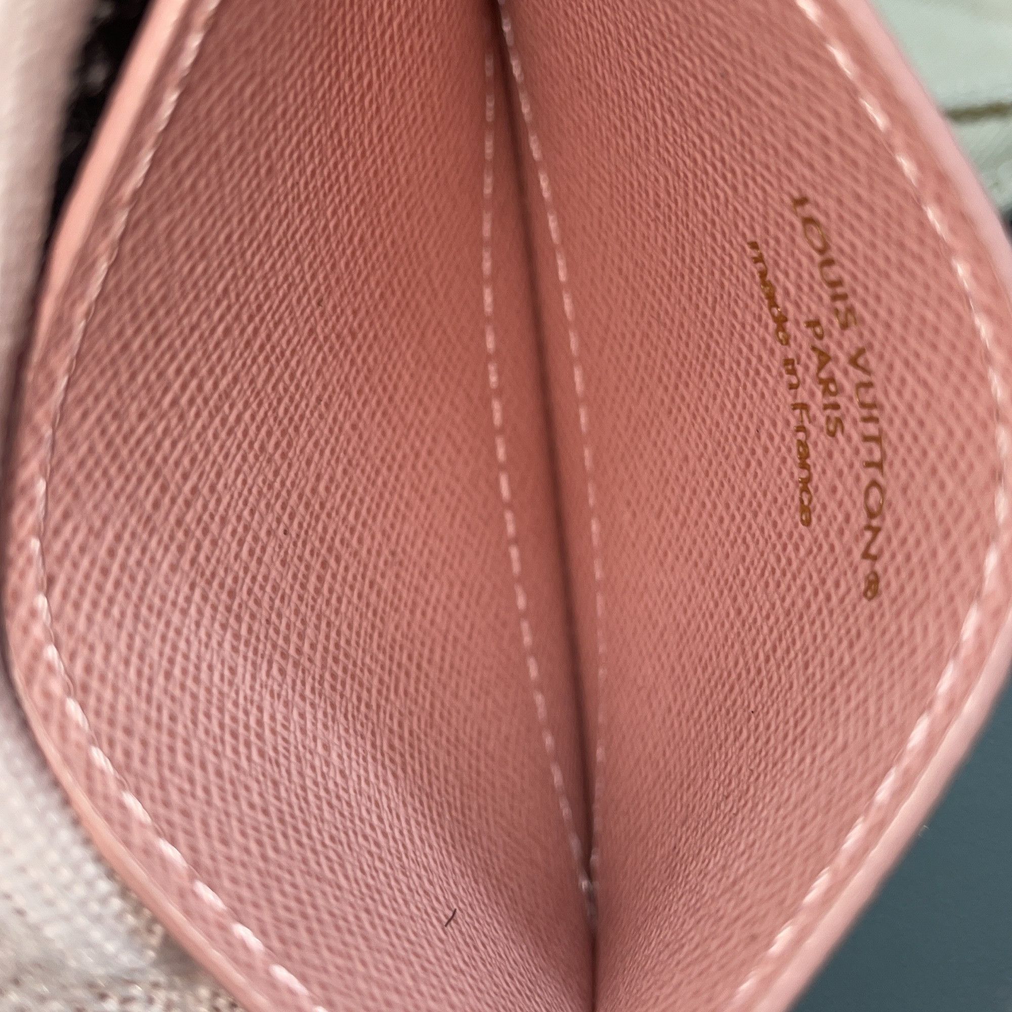 Louis Vuitton Louis Vuitton Monogram Pink Card Holder ONE SIZE Size ONE SIZE - 10 Thumbnail