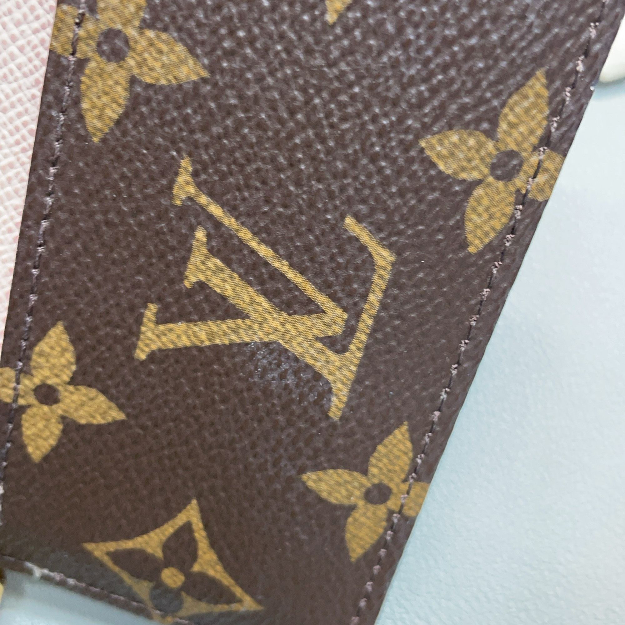 Louis Vuitton Louis Vuitton Monogram Pink Card Holder ONE SIZE Size ONE SIZE - 11 Thumbnail