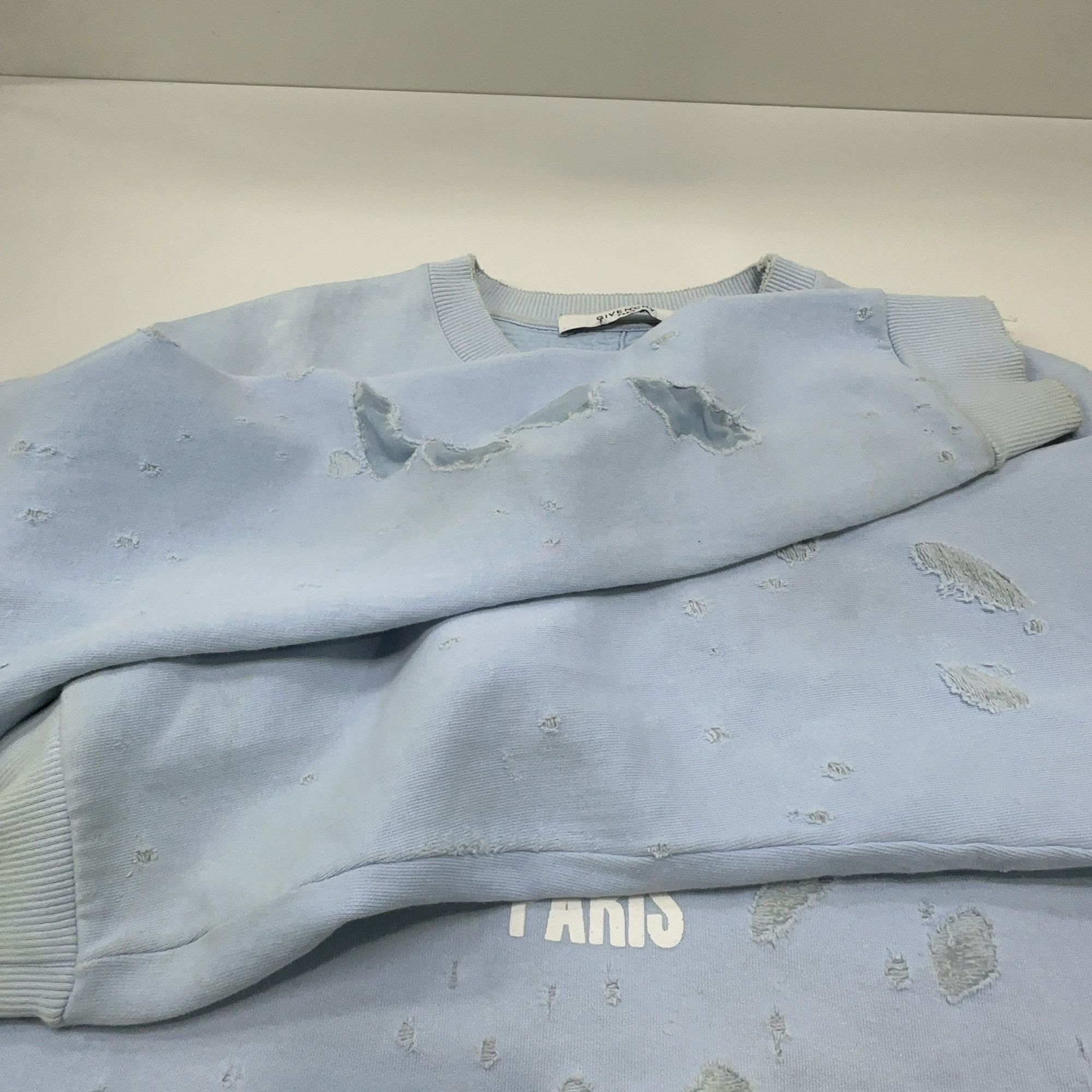 Givenchy Givenchy Logo Distressed Sweatshirt L Size US L / EU 52-54 / 3 - 7 Thumbnail