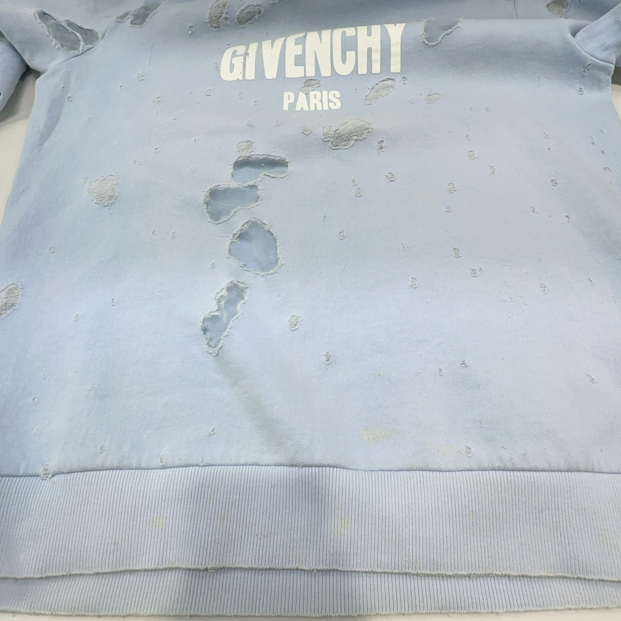 Givenchy Givenchy Logo Distressed Sweatshirt L Size US L / EU 52-54 / 3 - 10 Thumbnail