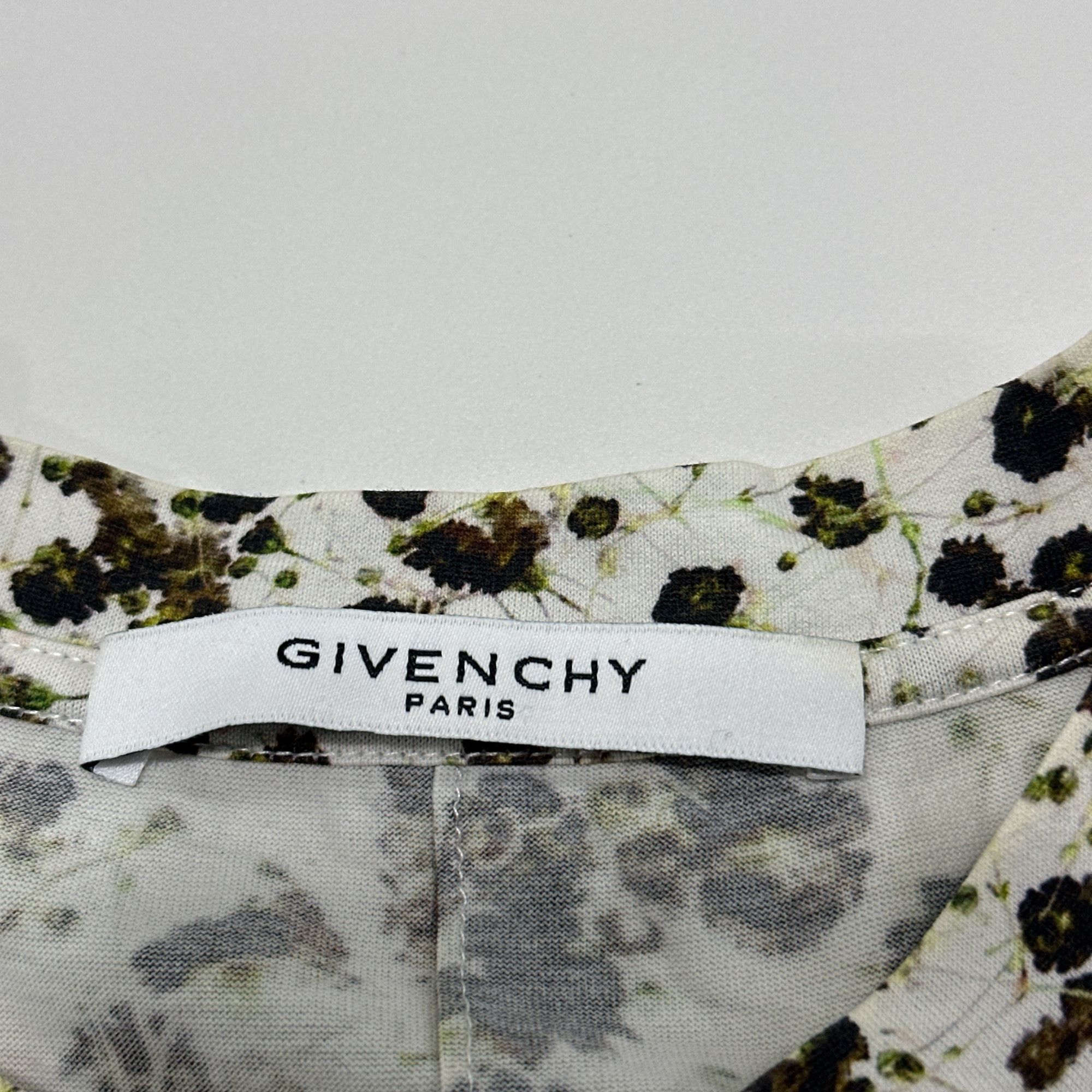 Givenchy Givenchy Floral Print T-Shirt Size S Size US S / EU 44-46 / 1 - 4 Thumbnail